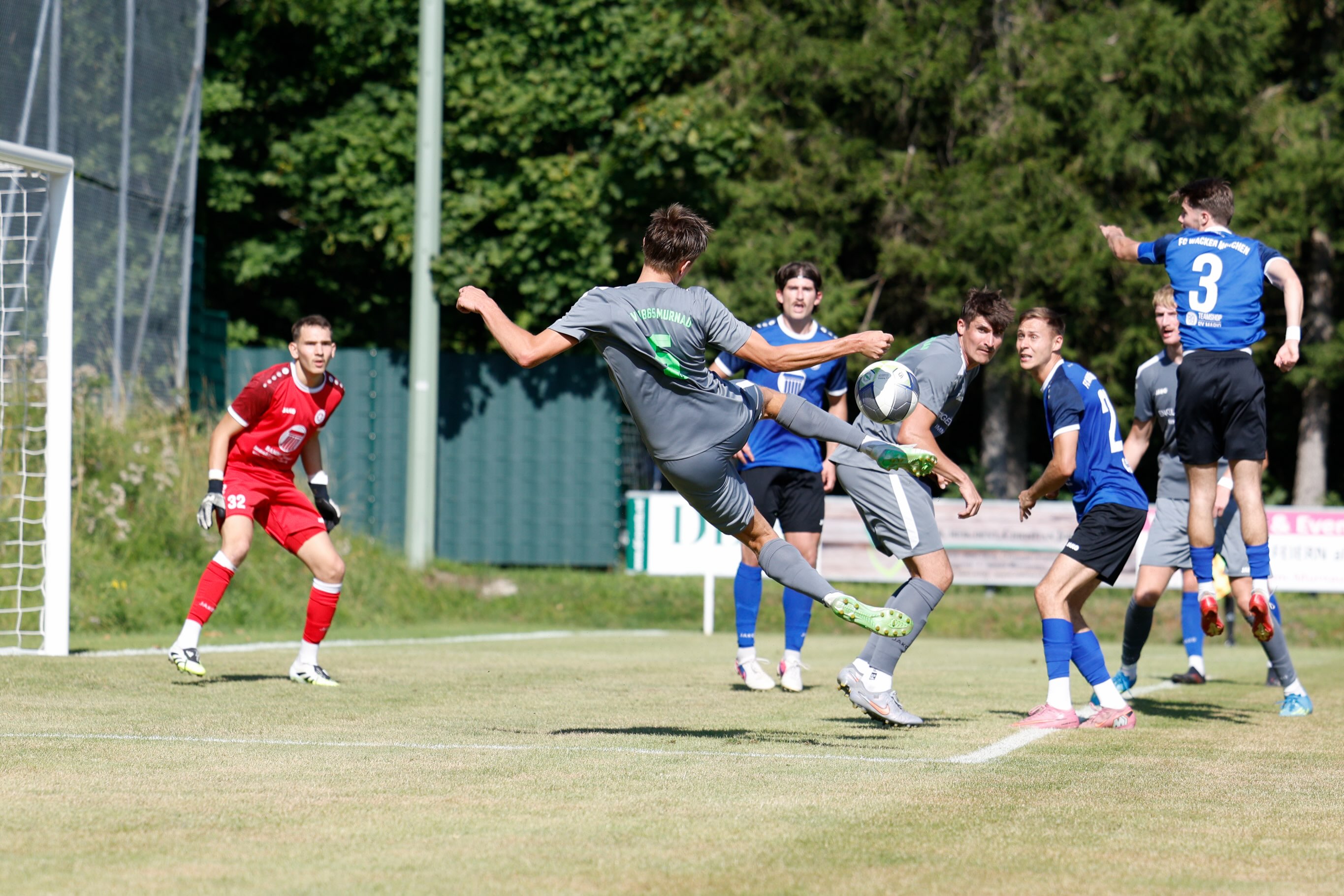 13:4 Heimsieg!? 😵💫
Wir wissen selber nicht mehr was hier abgeht! Aber immer weiter so 🔥
Zweistellig gewonnen und die Saison ist noch ganz jung, wir freuen uns auf die nächsten Spiele💚
📸 Markus Nebl
#Edid #Murnau #Drachen #Sieg #Explore