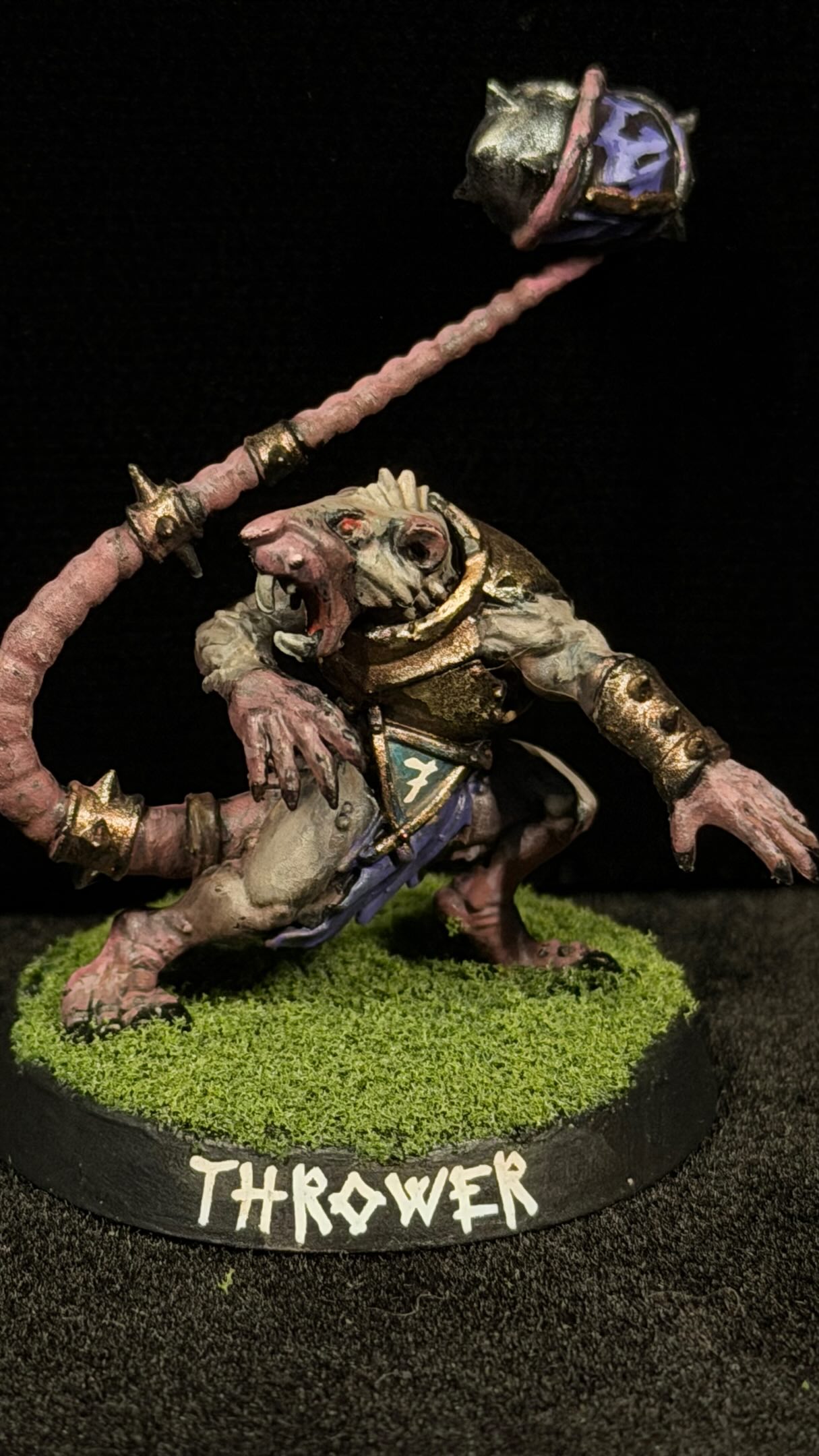 And now for something completely different! ๐ณ
I painted a Skaven Bloodbowl team to expand my portfolio. And to hopefully help in getting more commissions. I donโt play Bloodbowl so these ratties are for sale if anyone is interested. Send me a DM
These guys were fun to paint. This was an experience at more speed painting, batch painting, and applying decals.
I might be a fan of Skaven now ๐ค๐๐ค
.
.
.
#skaven #bloodbowl #minipainting #warhammer #jinxedart
