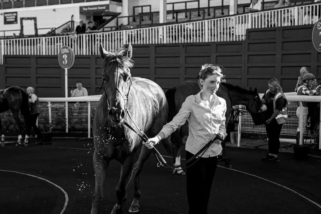 My out of office is on until Friday. So here's a little black and white post, capturing the story of last months race event at Chepstow Racecourse.
@chepstowracecourse
#storytellingphotography #horseracing #HospitalityPhotography #chepstowphotographer #eventphotographer
