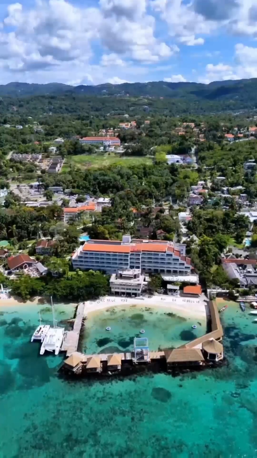 Jamaica, all-inclusive dining and seven rounds of golf. That is not a winter escape, that is a full reset 🌴⛳
Sandals Ochi Beach Resort is made for golfers who want the beach holiday and the golf holiday in one very sunny package.
Think tropical scenery, all-inclusive comfort, transfers sorted and a round of golf for every day of the week.
Package includes:
7 nights’ all-inclusive
7 rounds of golf
Transfers included
From £1,995pp
Valid on selected dates in September and October
Golf in the morning. Beach in the afternoon. Rum punch whenever the scorecard needs forgetting.
📩 Message us “JAMAICA” to enquire.
#JamaicaGolf #CaribbeanGolf #GolfHoliday #LuxuryGolfTravel #AllInclusiveGolf #HashtagGolfTravel