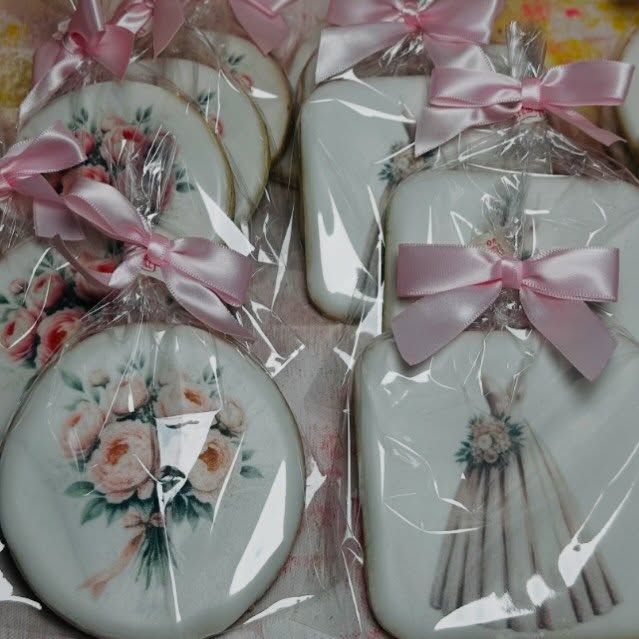 Bridal shower cookie favors. What a sweet treat.
Thanks Patti for your order.