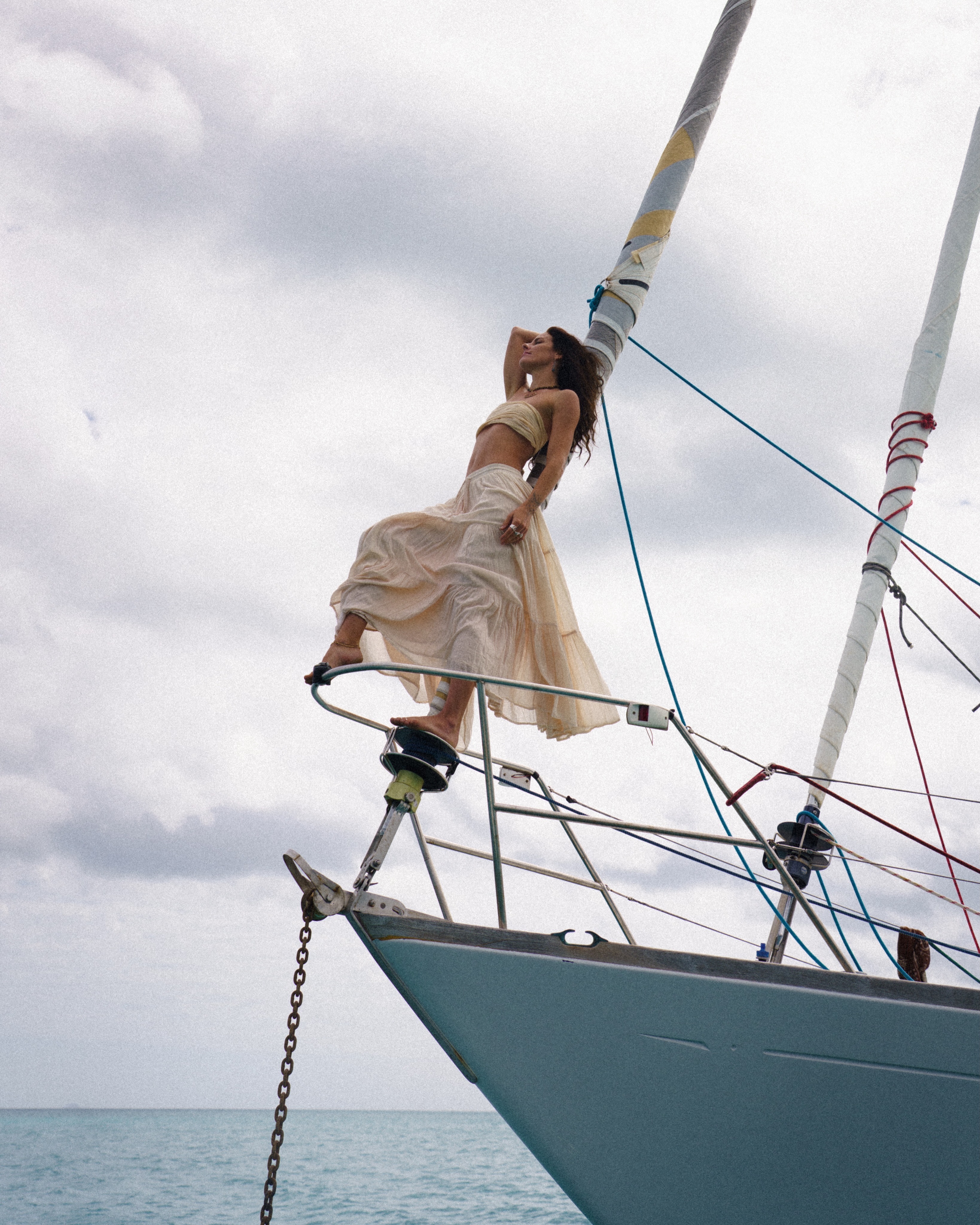 Playing mermaid statues on the front of the boat 🧜🏽♀️
Do you have a favourite ? 🤩
Recreating one of my favourite photos I’ve ever taken of another girlfriend of mine.. except this time Shan put in the work, circling me on the dinghy to get the shots 💕
PS all I’m seeing is biceps and shoulder caps and I’m absolutely thrilled ~ she’s a strong mermaid 💪🏽
PPS it’s way harder than it looks when it’s windy because in balancing on the furler..
Thanks for making my vision come true Shan 📸😇
