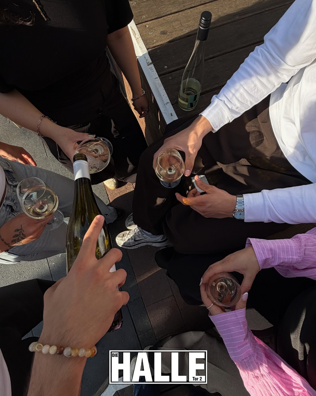 Our next WINEFEST is calling!🪩🍷🍃
Freitag, 25.09.2026 ab 17:00 Uhr - open end
Samstag, 26.09.2026 ab 17:00 Uhr - open end
Das erwartet dich:
🍇Vielfältige Weinstände
🍴leckeres Streetfood - passend zum Wein
🎤musikalische Live-Acts & DJs
Get your ticket now!✨
Link in Bio!
#DIEHALLETor2