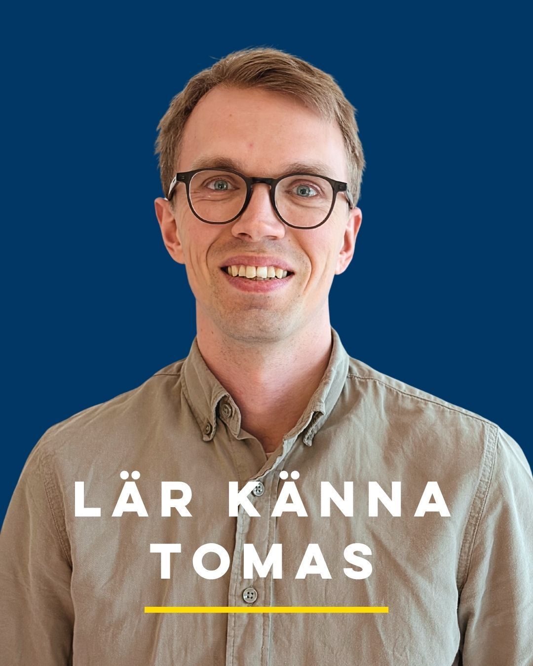 Vi har ställt några frågor för att lära känna våra nya konstruktörer lite bättre. Först ut är Tomas Malmelöv.
Tomas lockades av Lyftnord som produktbolag och av möjligheten att få vara med och utveckla kundanpassade lyftlösningar.
Det han gillar mest med konstruktion är problemlösningen. Att få arbeta nära kundens behov, förstå vad som faktiskt behöver lösas och ta fram något som fungerar i praktiken.
Tomas har tidigare erfarenhet från mjukvaruutveckling, något vi tror kommer vara värdefullt även hos oss. Han har dessutom ett tydligt teknikintresse och gillar att sätta sig in i hur lösningar fungerar, var de kan förbättras och hur de kan bli ännu bättre för användaren.
Utanför jobbet spenderar Tomas helst tid med familjen, sin fru och sitt nyfödda barn. När det finns tid över kopplar han gärna av med en bok eller är ute i naturen.
Vi är glada att ha Tomas med i teamet. Välkommen Tomas!
PS: Bild 2 är från vår personalträff i Luleå och bild 4 är Tomas privata.