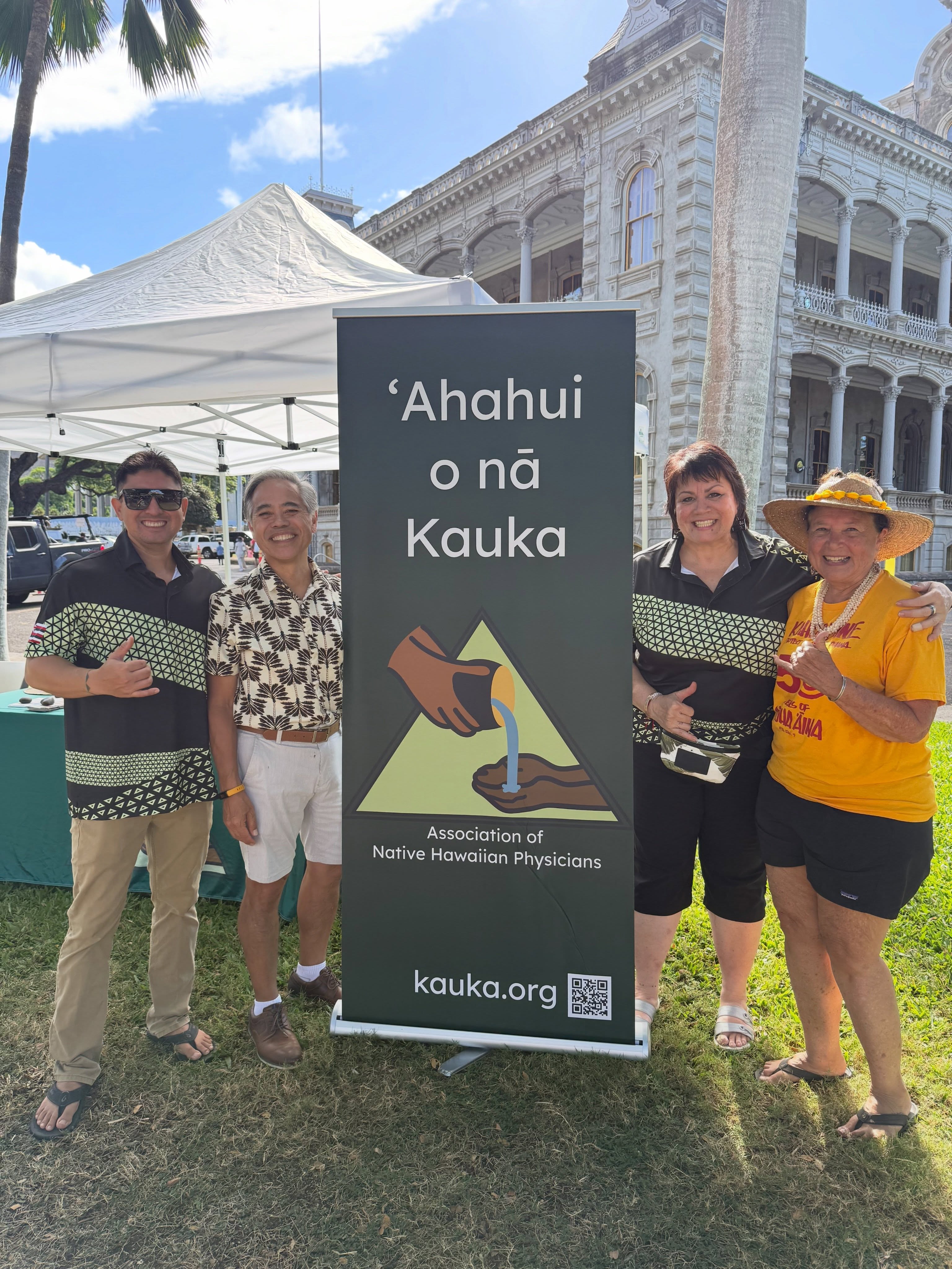 Our Kauka members supporting @kahoolawe at @iolanipalacehi Ohana Sunday. Our beloved Dr. Emmett Aluli, was also a @kahoolawe leader and one of the “Kahoʻolawe Nine”—a group of Native Hawaiians who landed on Kahoʻolawe to protest the U.S. Navy using the sacred island for military bomb practice. @ahahuionakauka and @kahoolawe carry on his important legacy.