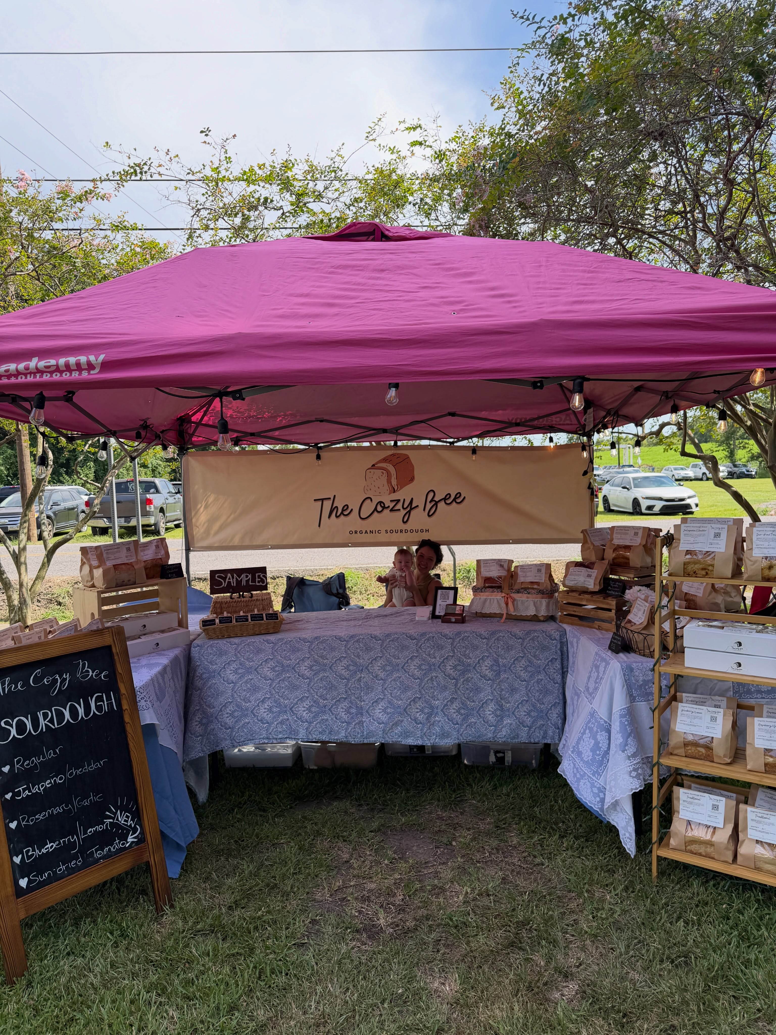 Thank you so much to everyone who came out and supported The Cozy Bee! 🤍 I always enjoy getting to meet new people, and see familiar faces again!
This market was the first that I’ve sold my Cozy Bundles, which includes 4 mini loaves (traditional, jalapeño/cheddar, blueberry/lemon, rosemary/roasted garlic). They were so much fun to bake, I can’t wait to continue having those as a regular item! I am so blessed to be able to bake for all of you!
The next St. Gabriel Firefly Market will be September 12th, who’s coming? 🎉🐝