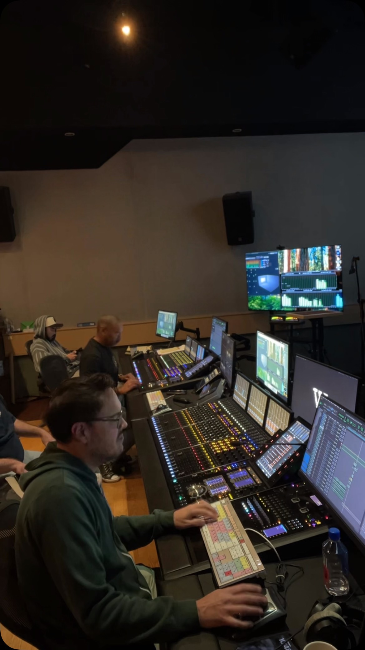 From the first cue to the final mix, our stages are where sound, story, and collaboration come together.
🎧 This is the work behind the work.
#Westwind #PostProduction #PostAudio #SoundMixing #AudioPost BehindTheScenes FilmAndTV