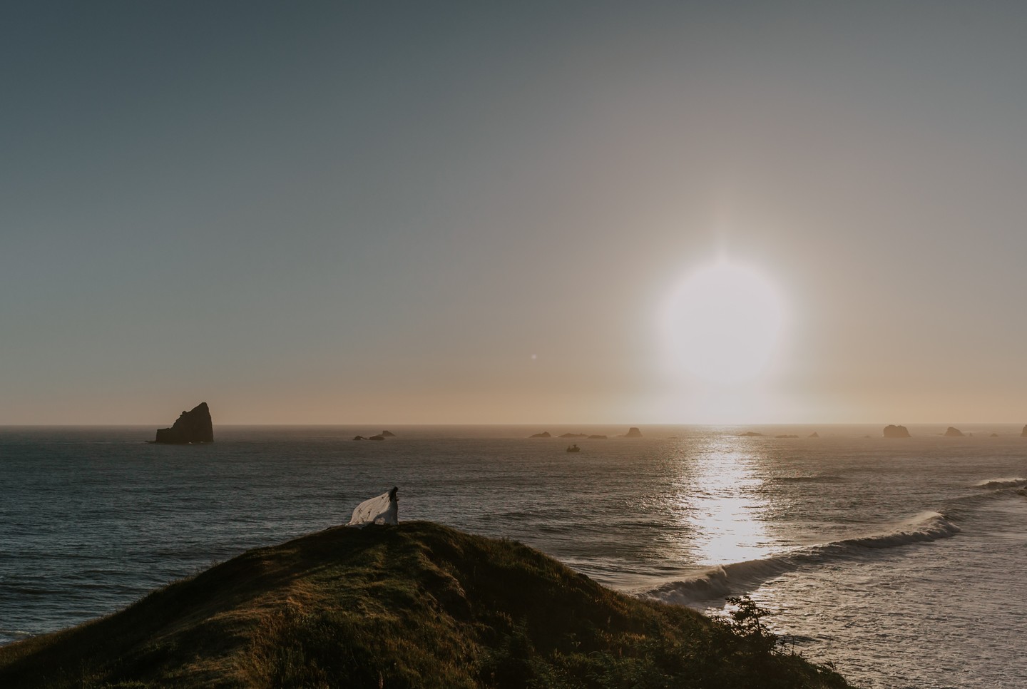 Uuuuummmmm this shot of the bride is one of my FAVS from this crook point wedding in Gold Beach Oregon!
#oregoncoastwedding #oregonweddingphotographer #pnw #pnwphotographer #pnwphotography #pnwonderland #oregoncoastweddings #oregoncoastphotographer #elopeinoregon #oregonelopement #oregonelopementphotographer #oregonweddingvenue #oregonweddingplanner #oregonadventurewedding #oregonweddingideas
#portlandweddingphotographer
#crookpoint
#oregonbride
#brookingsoregonphotographer
#brookingsoregonweddings
#oregonbeachweddings
#beachelopements
#desitnationwedding
#elopeinoregon
#oregonphotographers
#editorialphotographeroregon
#crescentcityphotographer
#oregondestinations
#oregonsanddunes
#oregoncoastline