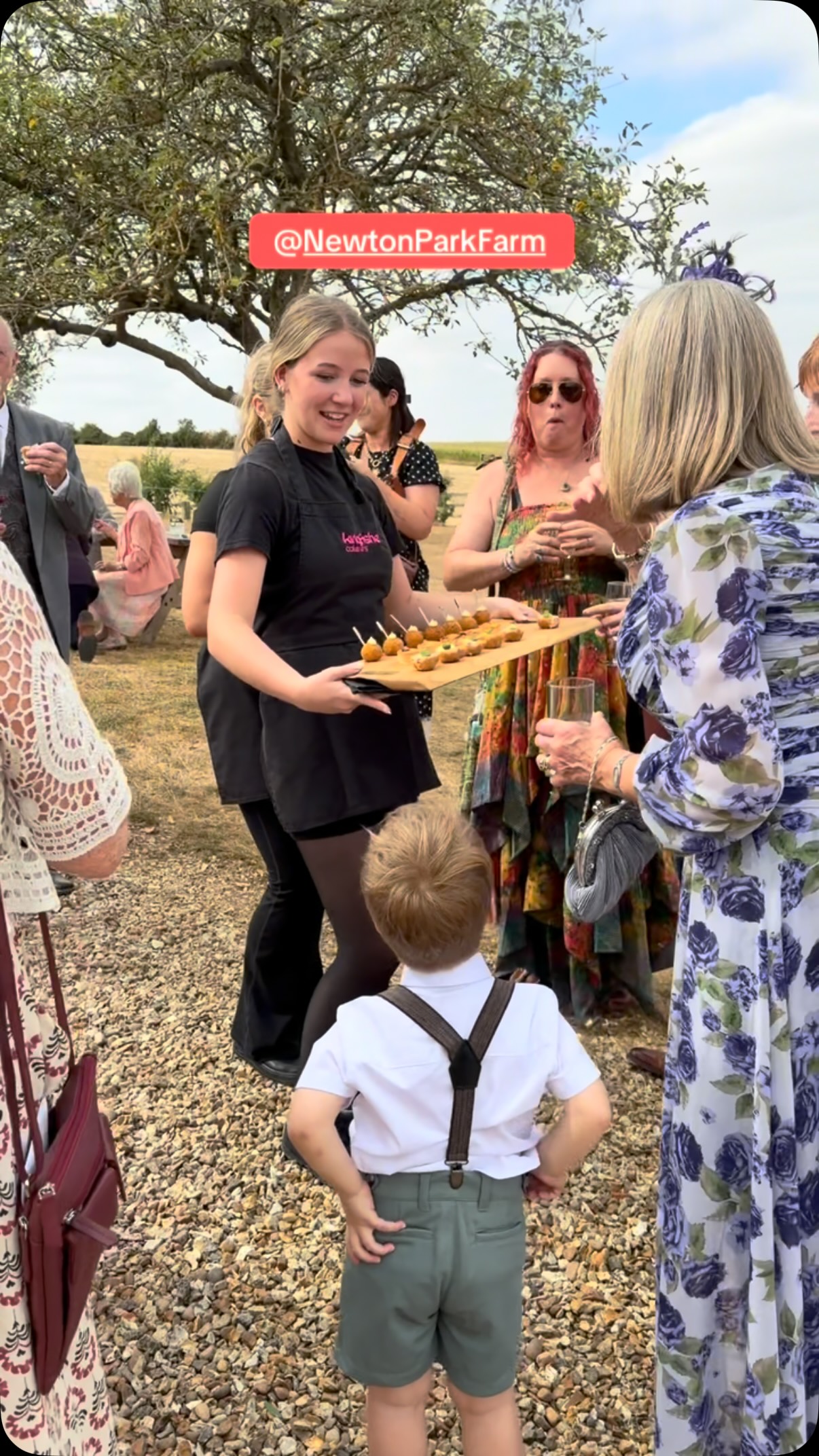 Great day yesterday celebrating Harry & Sophie’s day! Canapés followed by our Tapas Sharing style, with a trio of desserts to finish! And those meatballs… were delicious everyone said!😋#greatchefs #summerwedding #weddingcatering #meatballs #tapas Patatas Bravas
Spanish Tortilla
Garlic and Red Wine Meatballs
Manchego Croquettas
Baked Feta with Proscuitto and Honey
Garlic and Herb Mushrooms
Served in bowls/platters to each table by our team for guests to help themselves.
