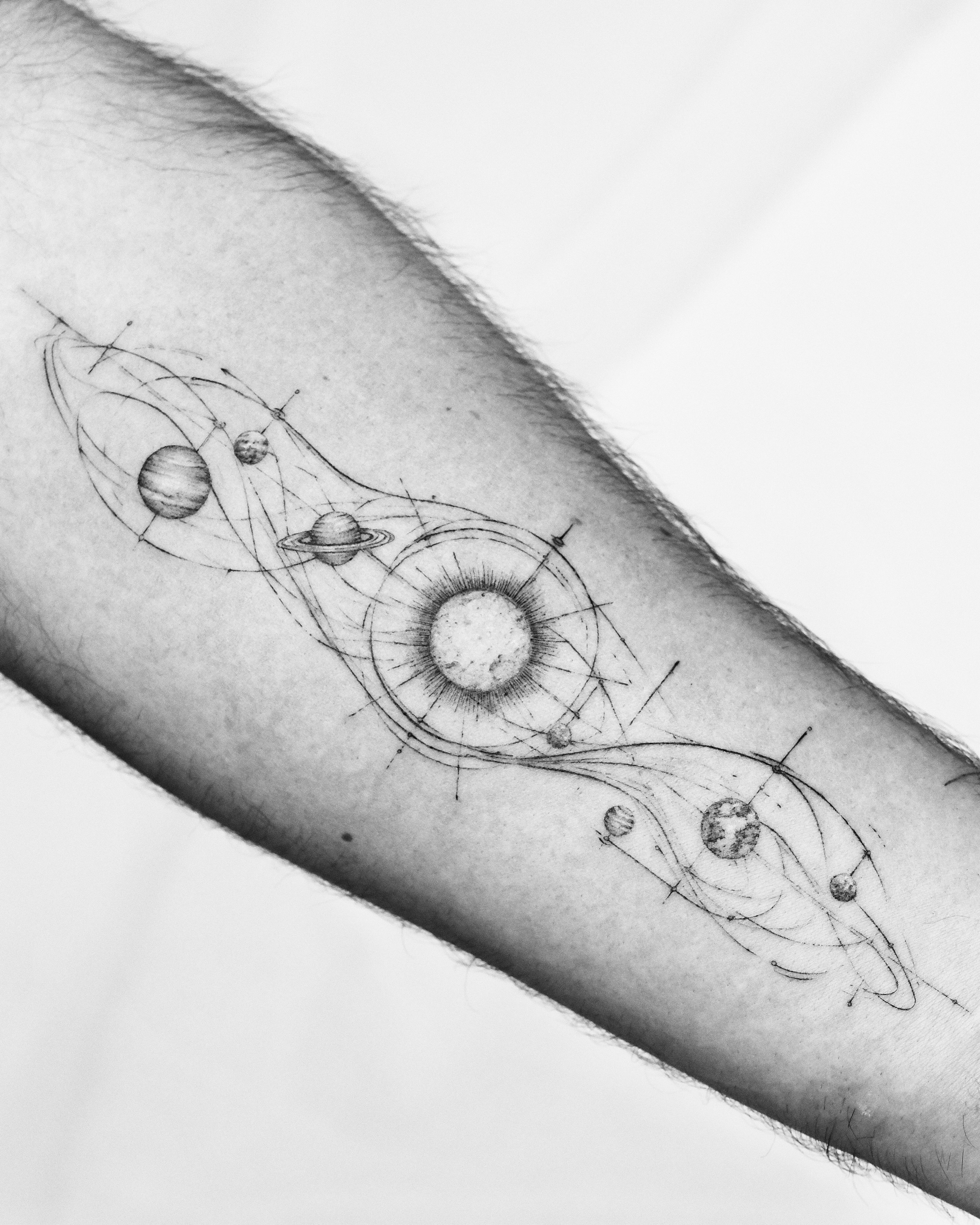 🌌🪐🌌
-
-
-
-
-
-
#ink #tattoo #bibiabelle #dmvtattooartist #dcfinelinetattooartist
