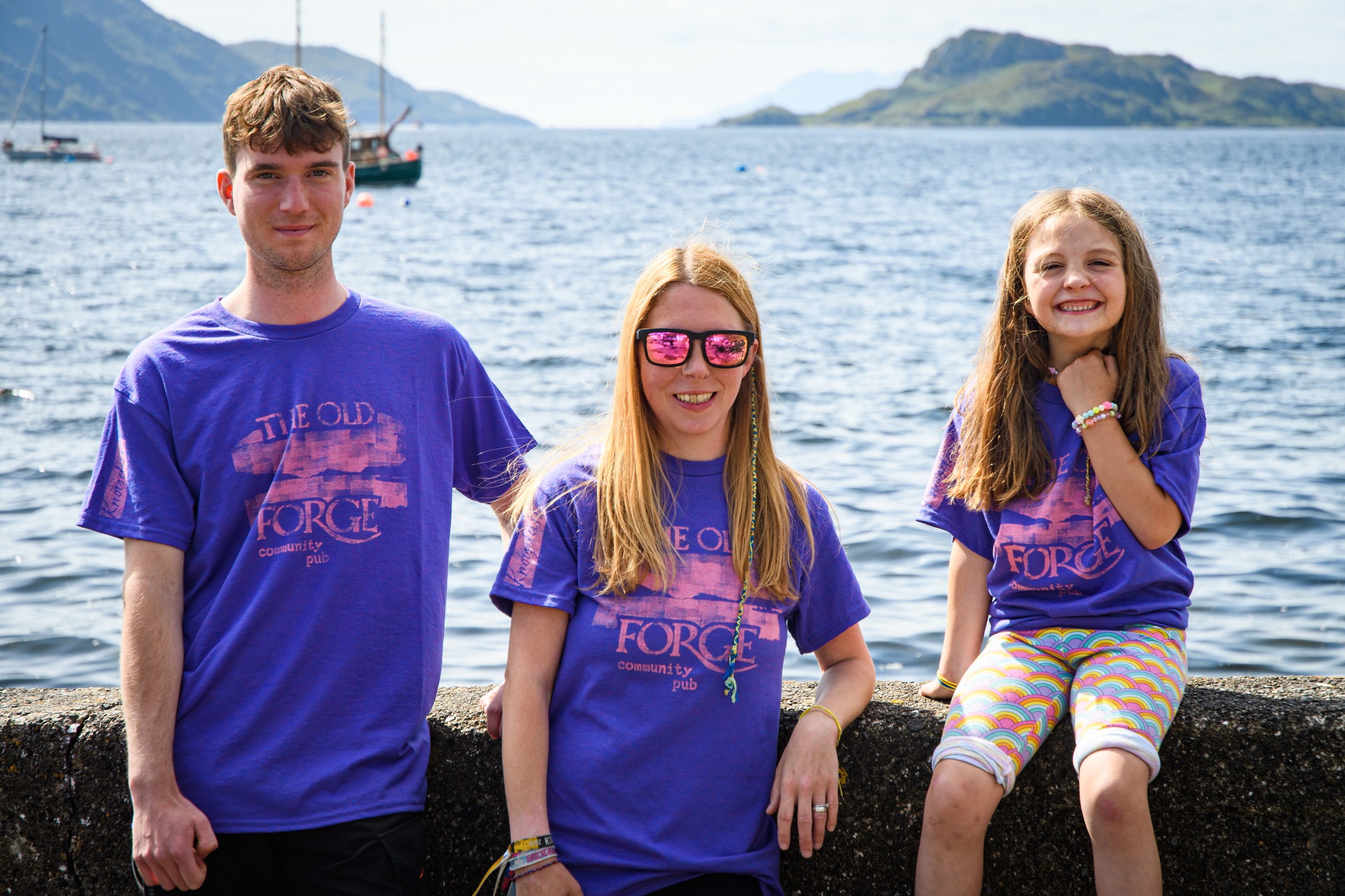 👕 Brand new limited edition t-shirts in stock! 👕
Designed and printed by @gafcrafts just over the water from us!
Grab one in the pub or via our website ✨
📷 @mark_knoydart