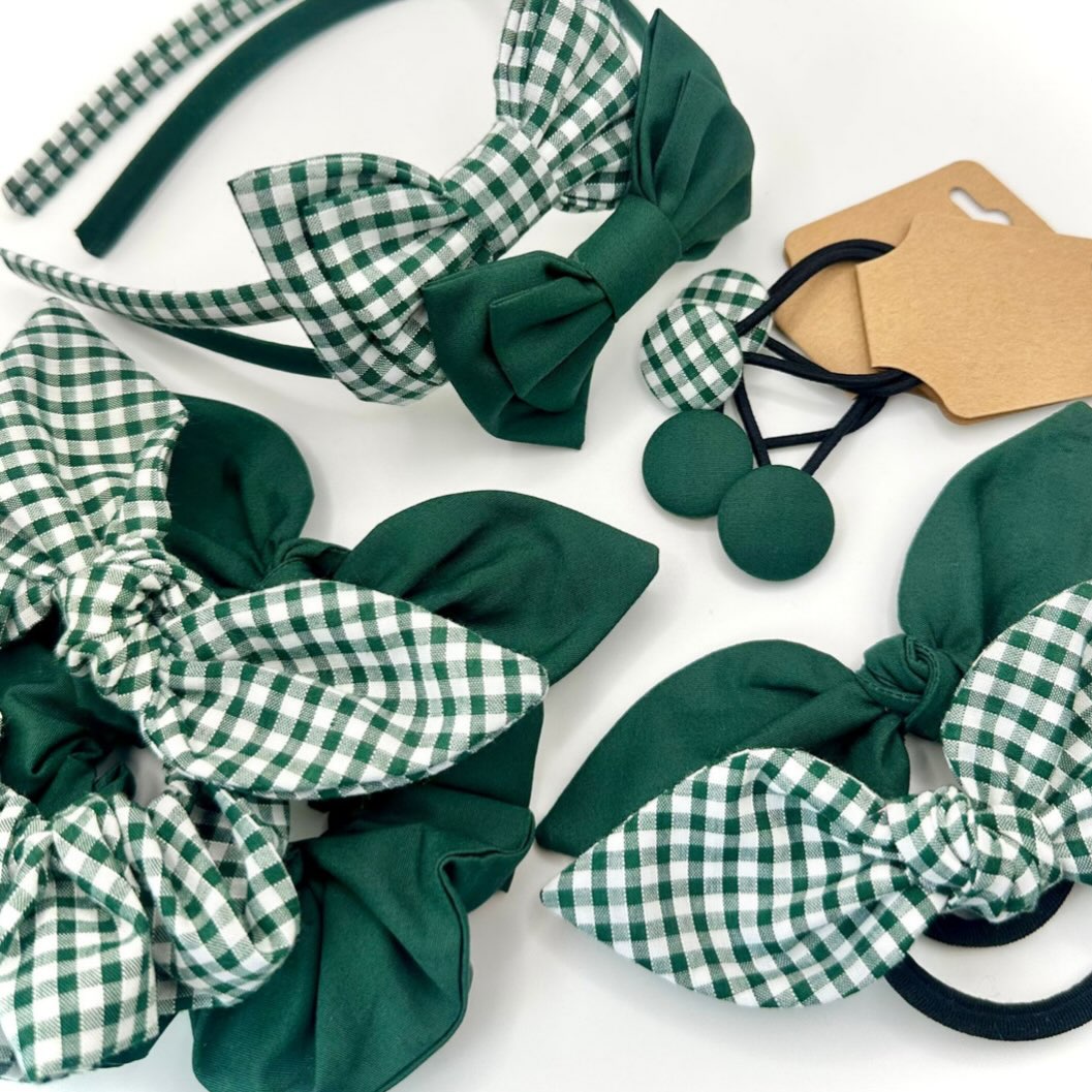 Back to School Bow orders back in full swing. All available on the website ❤️ All school colours
For my local customers who go to my daughter’s school- I have the new “Midnight Blue” colour to match the new PE uniform. Pop me a message or note on the order for any Midnight Blue requests. It’s a much darker Navy to normal navy.
Thankyou 🥰 #littledotsbows #school #backtoschool