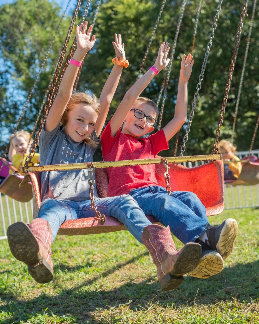 🍎🚜 NOW BOOKING Fall Field Trips at Donnell Century Farm! 🎃
Bring learning to life this fall in Jackson, TN with hands-on agriculture lessons, farm animals, pumpkin picking, corn maze adventures, and fun farm activities! 🛝🚜🌽
📅 Fall Field Trips: September 25 - November 7
🎃 Each student receives a pumpkin
🎟️ Students: $10 (with tax-exempt form)
🎟️ Parents, Chaperones & Siblings: $10.95 + tax
Book your fall field trip at Donnell Century Farm and give your students a day of learning and fun! ✨