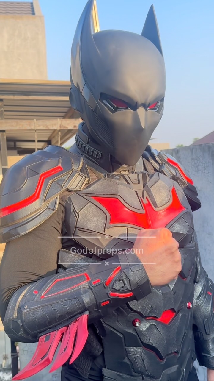The wait is over!
Meet the ultimate upgradeโour custom Batman Beyond Stealth Shadow Full Armor Set, crafted and weathered to perfection by the team at God of Props.
Built from high-grade flexible polyurethane (PU), this armor gives you the menacing, futuristic look you want without sacrificing mobility on the convention floor. Move fast, pose hard, and own the night. Special grand launch price 30% grab fast only on Godofprops.com #batman #batmanbeyond #batmancosplay