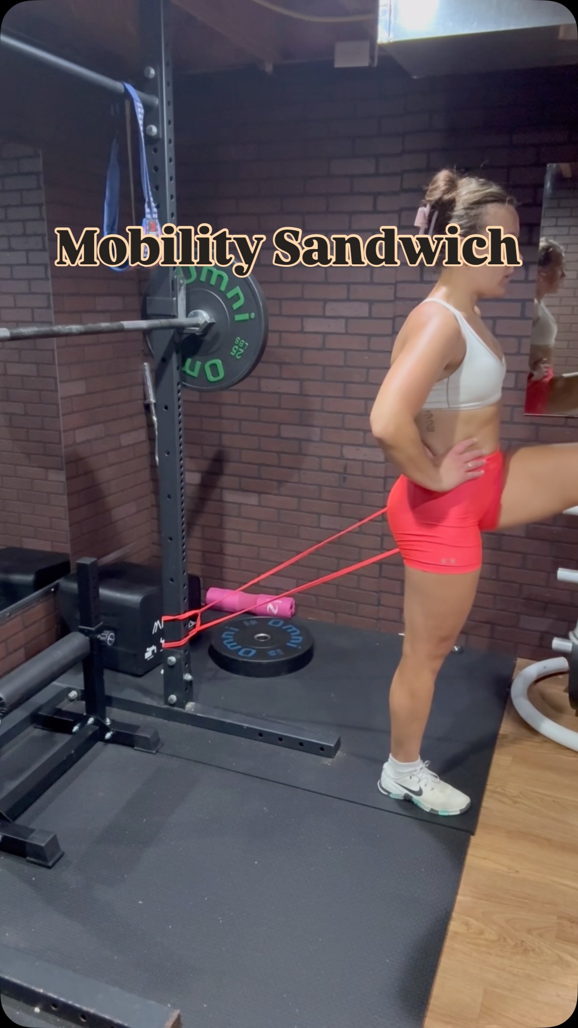 The Mobility Sandwich 🥪
Every good workout should have one.
🥬 Start with mobility
Dynamic movement + resistance bands to warm up your joints, increase blood flow, and get your body ready to move.
🥩 Then strength train
Now you’re ready to load the body, build strength, and actually put that range of motion to work.
🥬 Finish with static stretching
Slow things down, breathe, and give those muscles some love after you’ve asked them to work.
Mobility → Strength → Stretch
And if you love a side with your sandwich toss in a body temper session a few times a month. Your body will thank you 😊
The goal isn’t just to work hard. It’s to prepare your body to perform, then help it recover.
Your workouts deserve the whole sandwich. 😂🥪
#mobilitymatters #bodytempering #movementmedicine