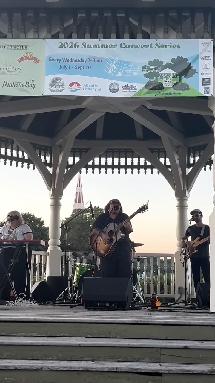 Last night downtown at the Mahone Bay Gazebo was something special! 🎶✨ Joce Reyome put on an incredible show and brought such amazing energy to the evening. What a beautiful setting, what a performance, and what a night! ❤️ thank you @mahonebaymusic
