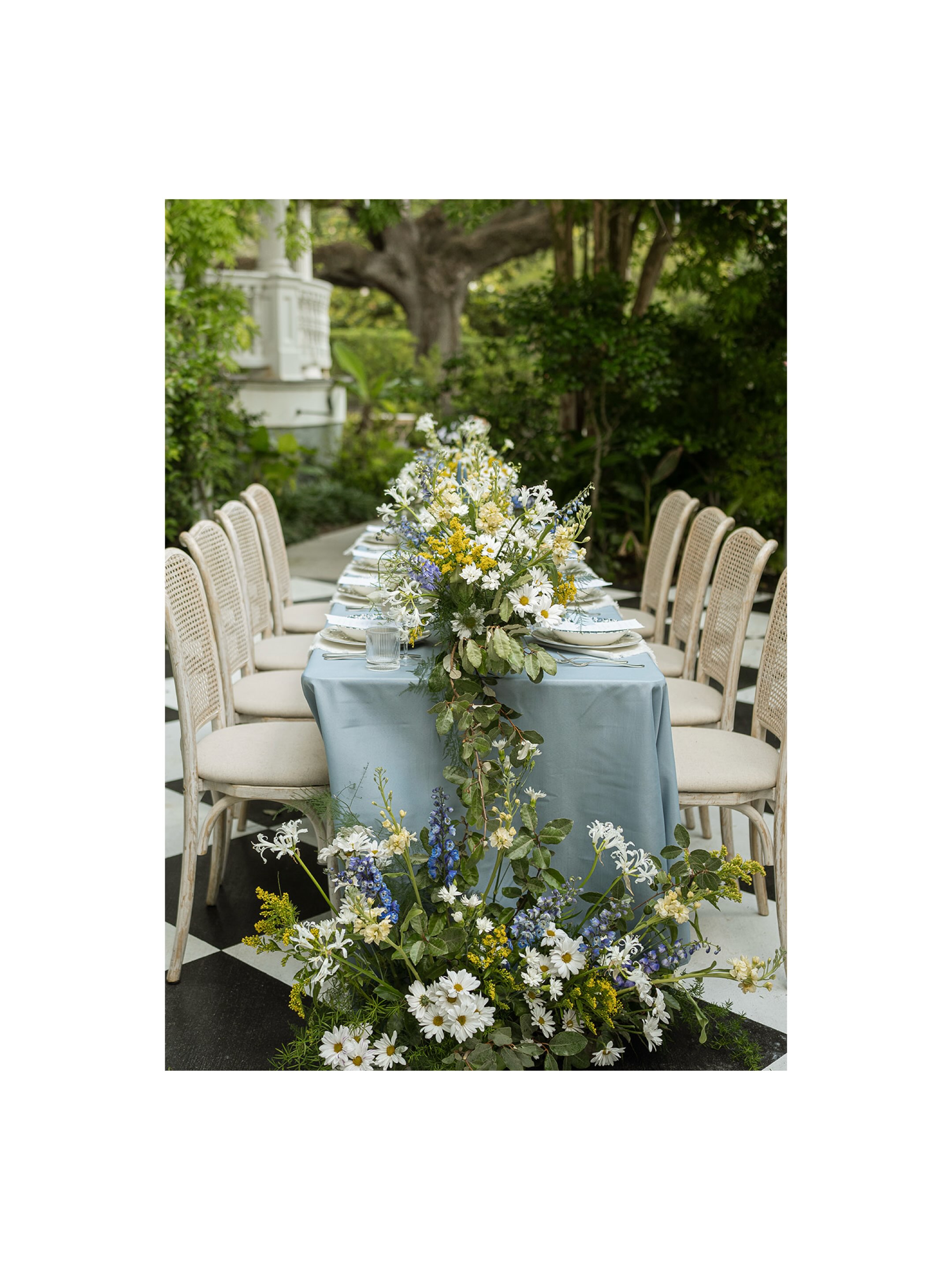 the prettiest details 💐
florals just make everything better
Vendors:
Retreat: @styledwildretreats
Host: @meglaymanphotography
Planner: @bontemps.eventplanning
Venue: @sullymansion
Florist: @blooms.botanica
Dress: @inesdisanto @manorhousebridal
Suit: @jimsformalwear @manorhousebridal
Paper Goods: @s_b_creative
HAMUA: @wildflowerhairandmakeup
Candles/decor: @gloevents_bychloe
Rentals: @partyrentalsnola
Cake: @cakehavenlafayette
Couple: @tayshaps and @andrew_shapard