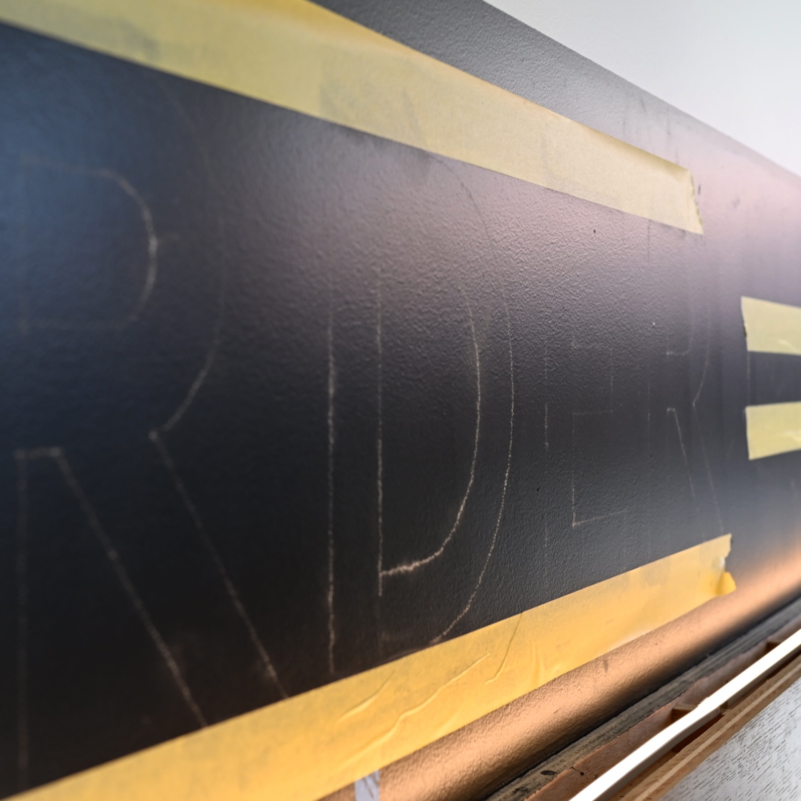 A few hand-painted letters using 1shot enamel paint & about a 180 linear feet of a continuous 2” inch stripe!
e-mail or text your sign request: info@signsfrommars.com | 323.921.7239