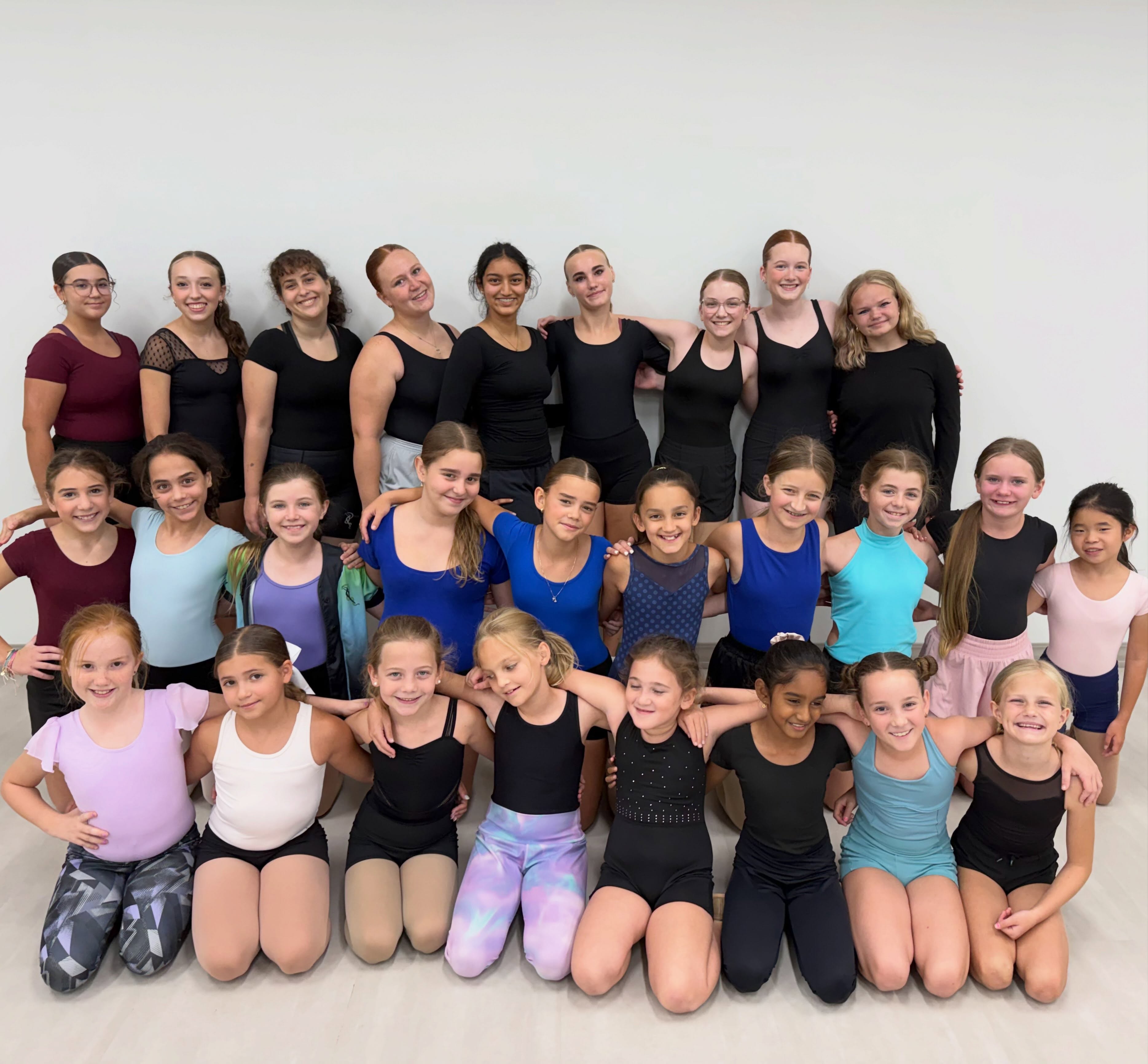 Company season is officially underway! 🩵💚
Our new studio may not be ready just yet, but thanks to our partnership with @celebrationth , we were able to keep Company Bootcamp on schedule and start preparing for an incredible year.
We’re so happy to have this amazing team back together and we can’t wait to welcome everyone to our new studio when classes officially start in September! Let’s make this season unforgettable! 🩵💚
#XFactorDance #MoreThanJustDance