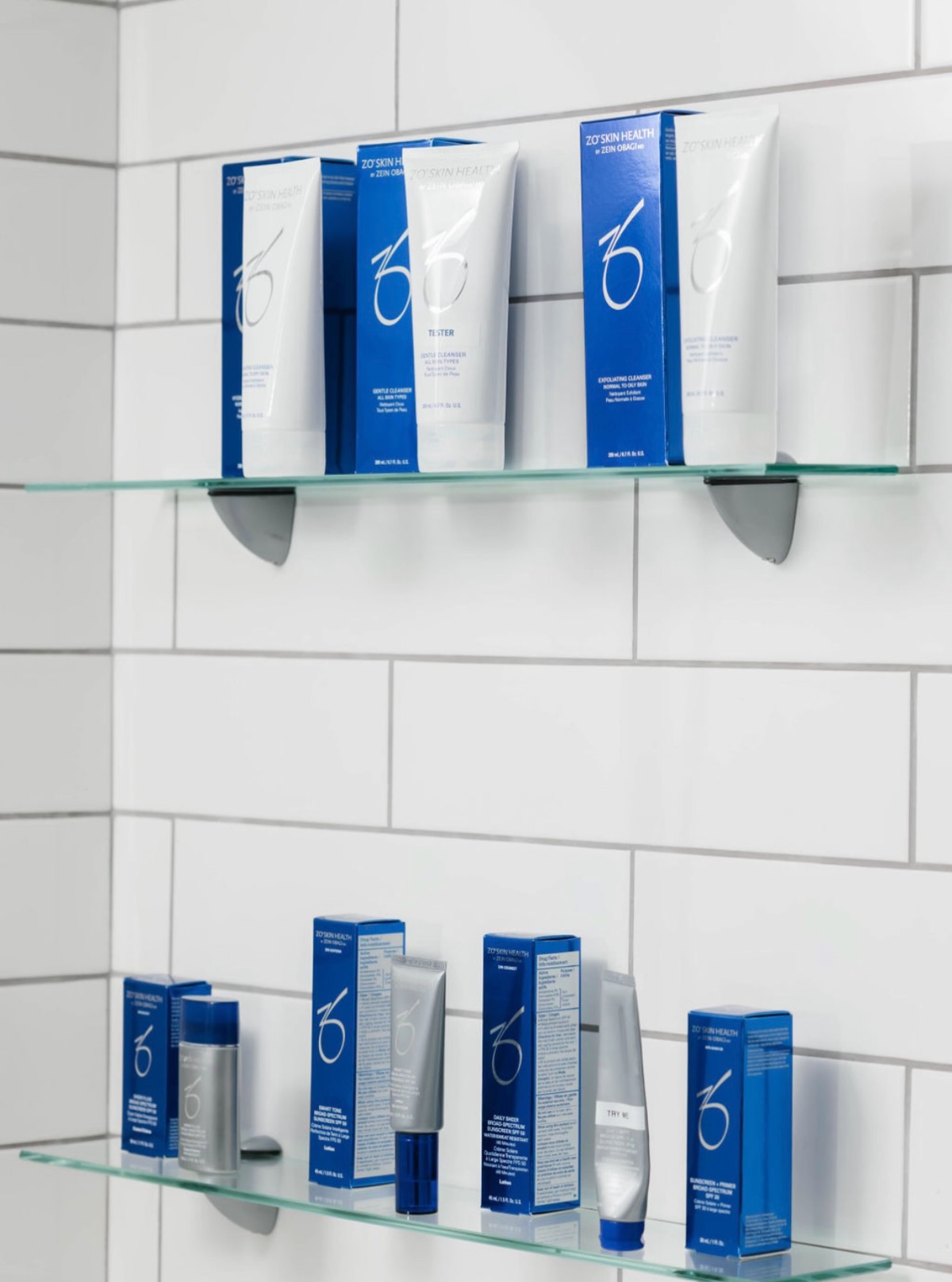 Summer Skincare Promo ☀️
Purchase any 2 products get 10% off
Purchase any 3 products get 15% off
Purchase any 4 products get 20% off
Until the end of August at the clinic.
📧 reception@viewlaser.com
💻 viewlaser.com