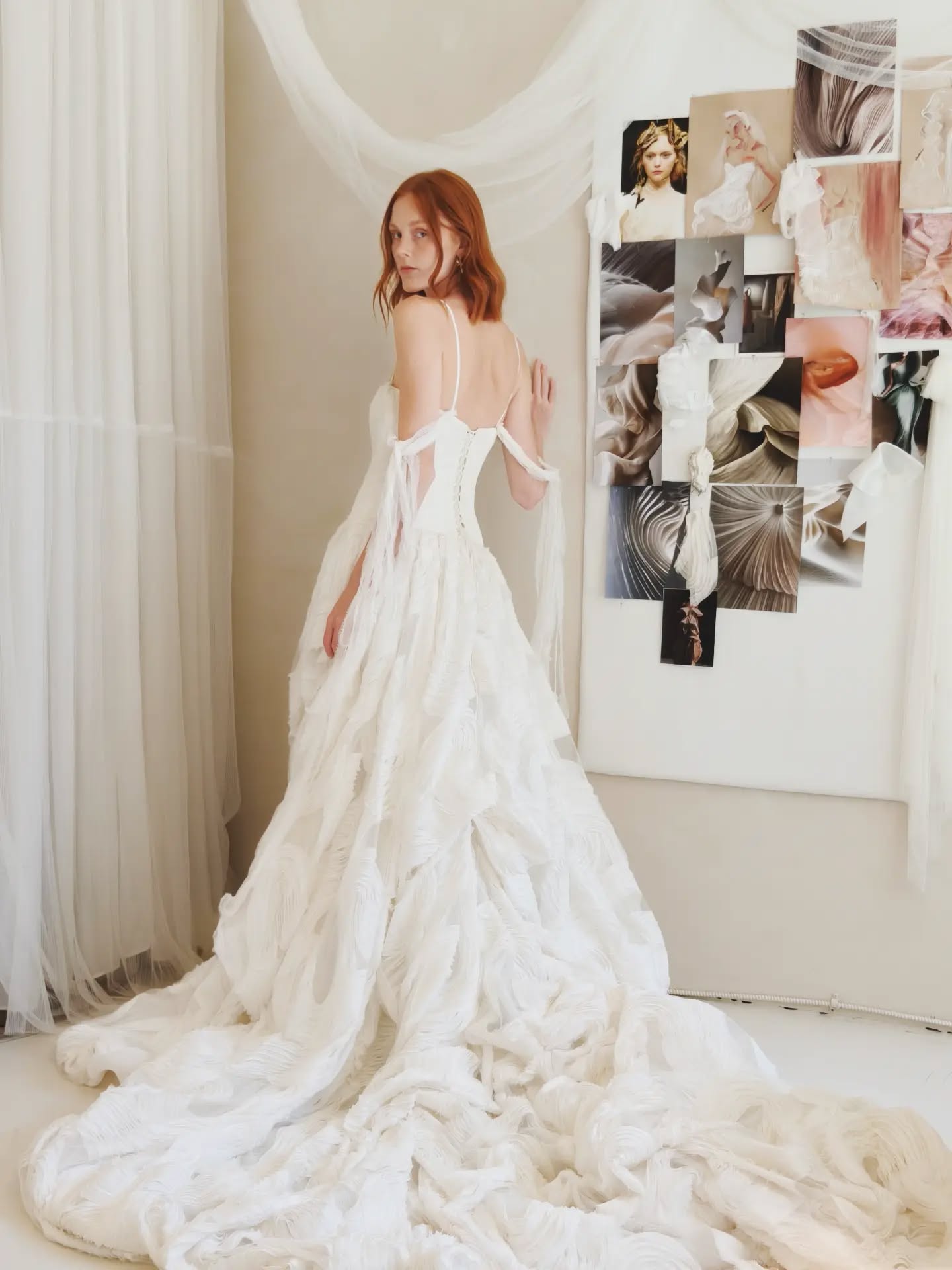 Feel it. Wear it. Become it.
Alluvia is meant to be experienced—not simply seen.
Come try on the collection. Feel the movement of the fabric against your skin, discover the way each silhouette falls, and experience the details that reveal themselves only when you move.
Because the magic of a gown happens in the moment you put it on—and suddenly, it feels like yours.
#OUMAAtelier #ModernBridal #BridalCouture #ContemporaryBride #BridalInspiration