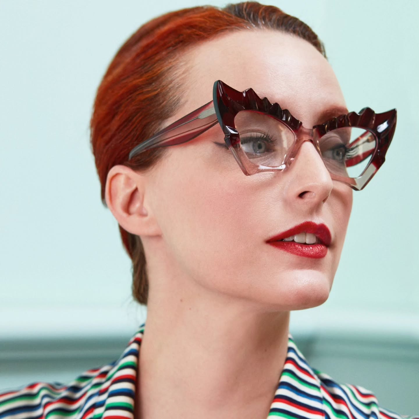Jaw-dropping. Traffic-stopping. Drop-dead gorgeous.
However you describe @oscarmamooi, one thing is clear - 🇮🇹 Italian luxury eyewear has never been the same.
Saint, as seen above, is one of those pieces you fall in love with instantly upon first glance.
Its tapered, sinuous silhouette lends the frame a mysterious and sensual air, while the sharp, bold lines enhance its strong, assertive personality.
There's an aura of seduction that captivates all who observe it, transforming the wearer into an irresistible fashion predator ready to take on any challenge.
See the entire collection by sending us a DM, commenting 👇, or coming to one of our upcoming market days.
#LuxuryEyewear #ItalianEyewear #EyewearDistribution #Optical #Eyewear