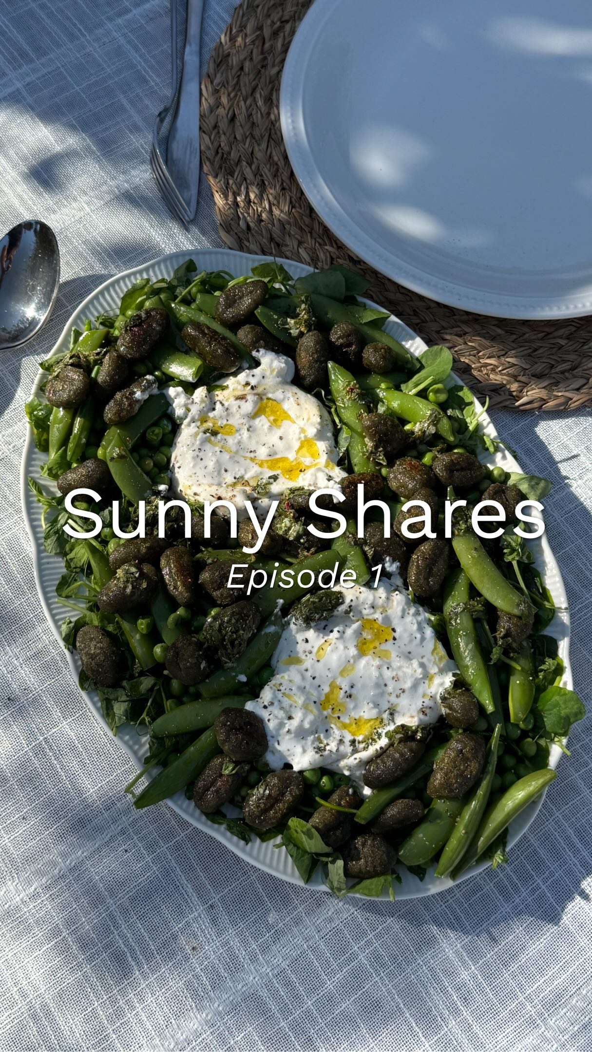 Welcome to Episode 1 of Sunny Shares ☀️
The sharing plate that might just steal the whole table: spinach gnocchi, fresh crunchy greens and creamy burrata, finished with a vibrant herb and lemon oil.
Simple, summery and made for everyone to dive into.
Recipe inspired by the incredible @hettymckinnon
Spinach Gnocchi with Greens & Burrata 🌿
15 minutes | Serves 4
You’ll need:
🫛 1 pack Sunny & Luna Spinach Gnocchi
🫛 200g sugar snap peas
🫛 200g frozen peas
🫛 100g pea shoots
🫛 2 balls burrata
🫛 Olive oil, for frying
🫛 Salt and black pepper
For the herb and lemon oil:
🌿 1 tbsp fresh mint, finely chopped
🌿 1 tbsp fresh basil, finely chopped
🌿 1 garlic clove, crushed
🌿 4 tbsp extra virgin olive oil - we used @citizensofsoil
🌿 Juice of ½ lemon
🌿 A pinch of salt
Method:
👉 Combine all the ingredients for the herb and lemon oil in a small bowl, then set aside.
👉 Bring a pan of salted water to the boil. Add the frozen peas and sugar snap peas, then cook for 1–2 minutes until bright green but still crisp. Drain and rinse under cold water.
👉 Heat a little olive oil in a frying pan and add the gnocchi. Cook for 5-6 minutes, stirring occasionally, until golden and crisp.
👉 Place the burrata in the centre of a serving plate and surround it with the pea shoots.
👉 Layer over the peas and sugar snaps, followed by the crispy gnocchi.
👉 Spoon over the herb and lemon oil and finish with plenty of black pepper and a pinch of salt.
👉 Bring it to the table, tear open the burrata and let everyone dive in.
Stay tuned for episode two!