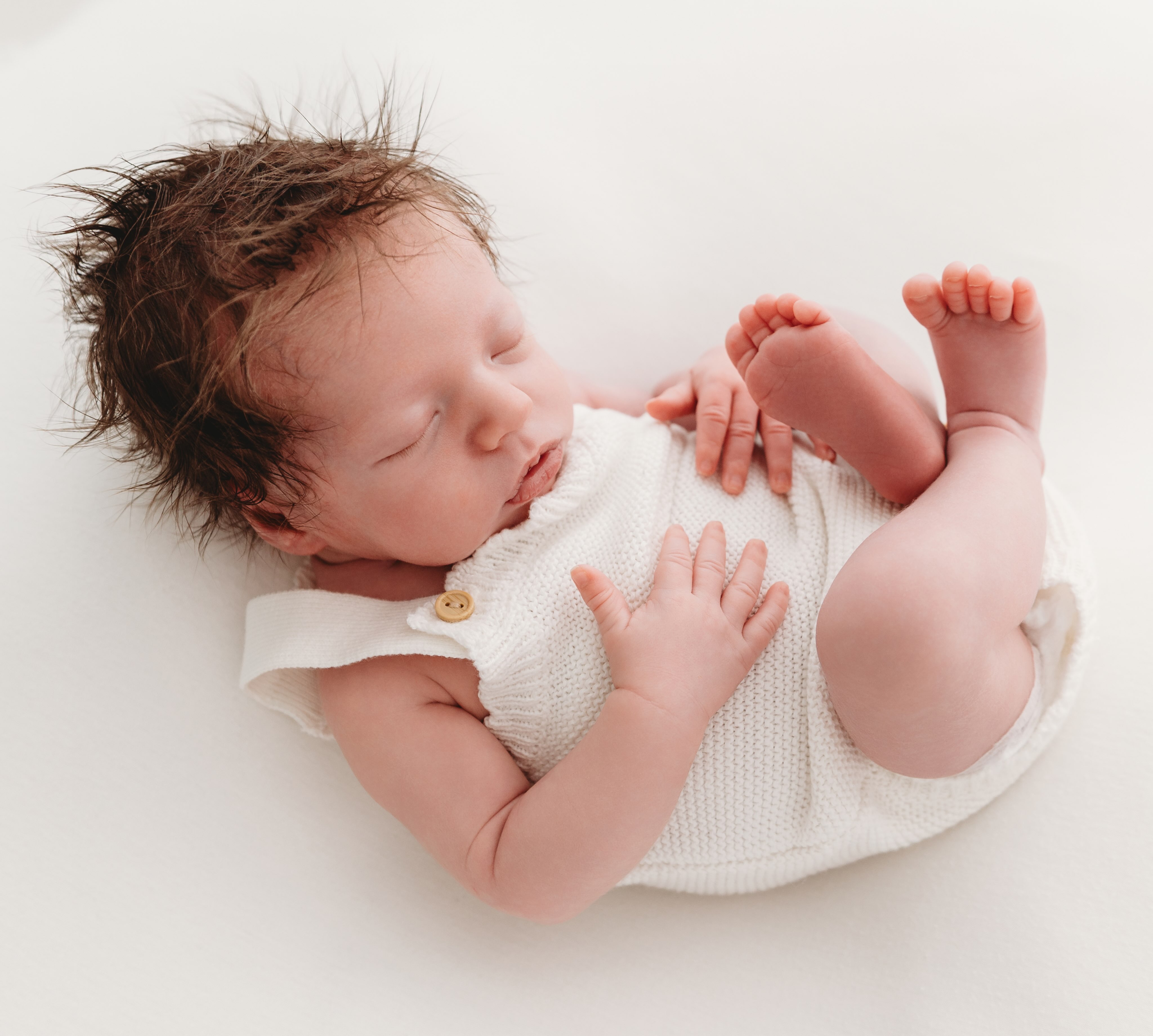 Super curly little Artie and his absolutely amazing hair!
#salisburynewbornphotographer #wiltshirenewbornphotographer #andovernewbornphotographer #winchesternewbornphotographer #tidworthnewbornphotographer