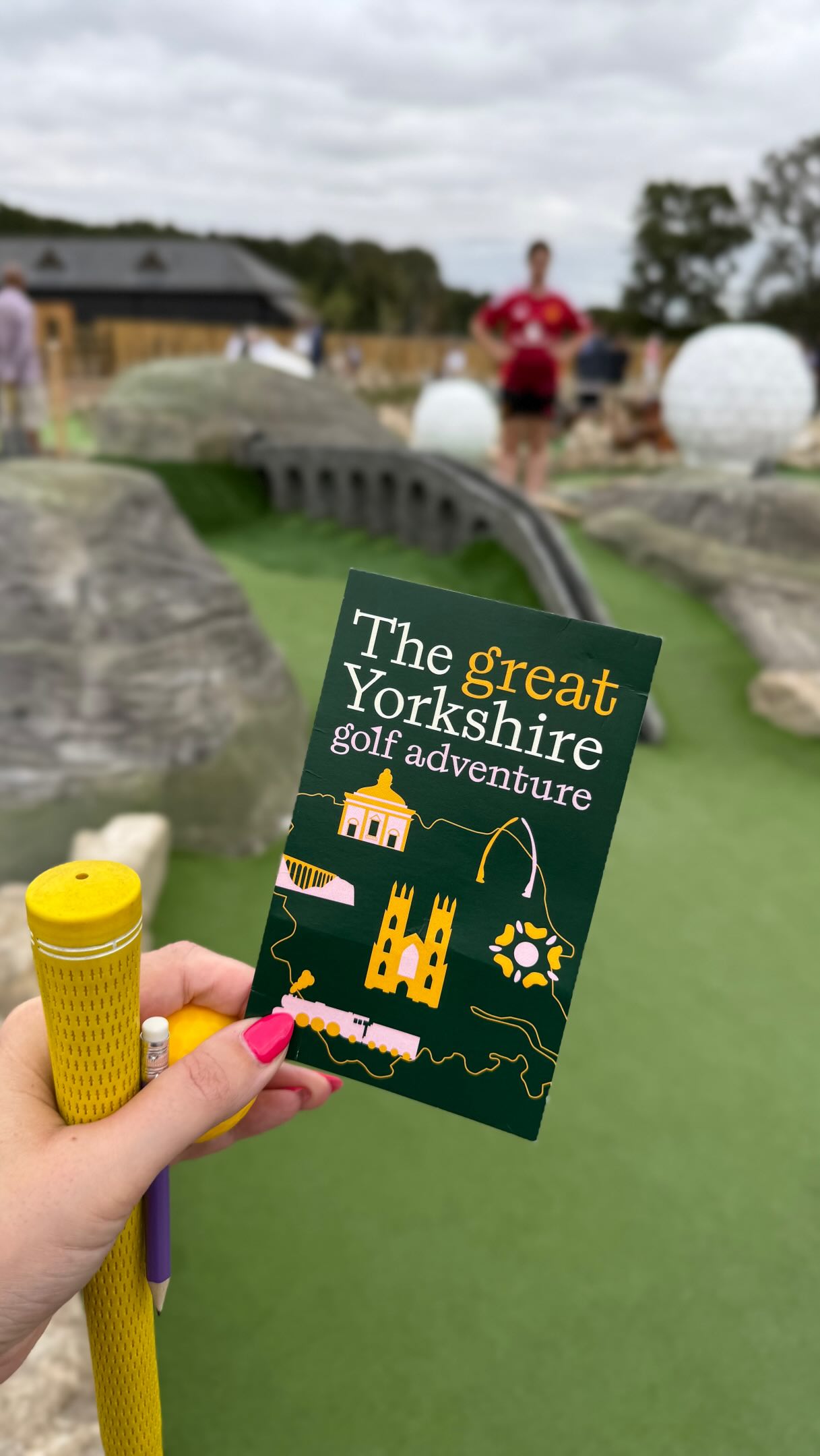 ad ⛳️ How do you visit some of Yorkshires biggest attractions in under an hour?
Step 1: Get yourself to @ruddingparkhotel
Step 2: Grab a golf club
Step 3: Play a round at @gimmegolfharrogate
This was so much fun!
Really well thought out and possibly the poshest crazy golf we’ve ever seen.
Followed by some drinks and gorgeous food in the sun.
Perfect weekend family activity ⛳️
———————————————————
Hi 👋 I’m Claire 🌿 A born & bred Harrogate mum and your unofficial guide to the best spots across Harrogate & North Yorkshire 💚
Always on the lookout for new places to eat, hidden gems, treats for us Mums and family days out that older kids won’t roll their eyes at!
Follow along so you know where’s actually worth visiting… and worth your money!
Got a question or need a recommendation?
My DMs are always open 💌
#yorkshiregolf #ruddingpark #thingstodoinharrogate #daysoutwiththefamily #harrogate
