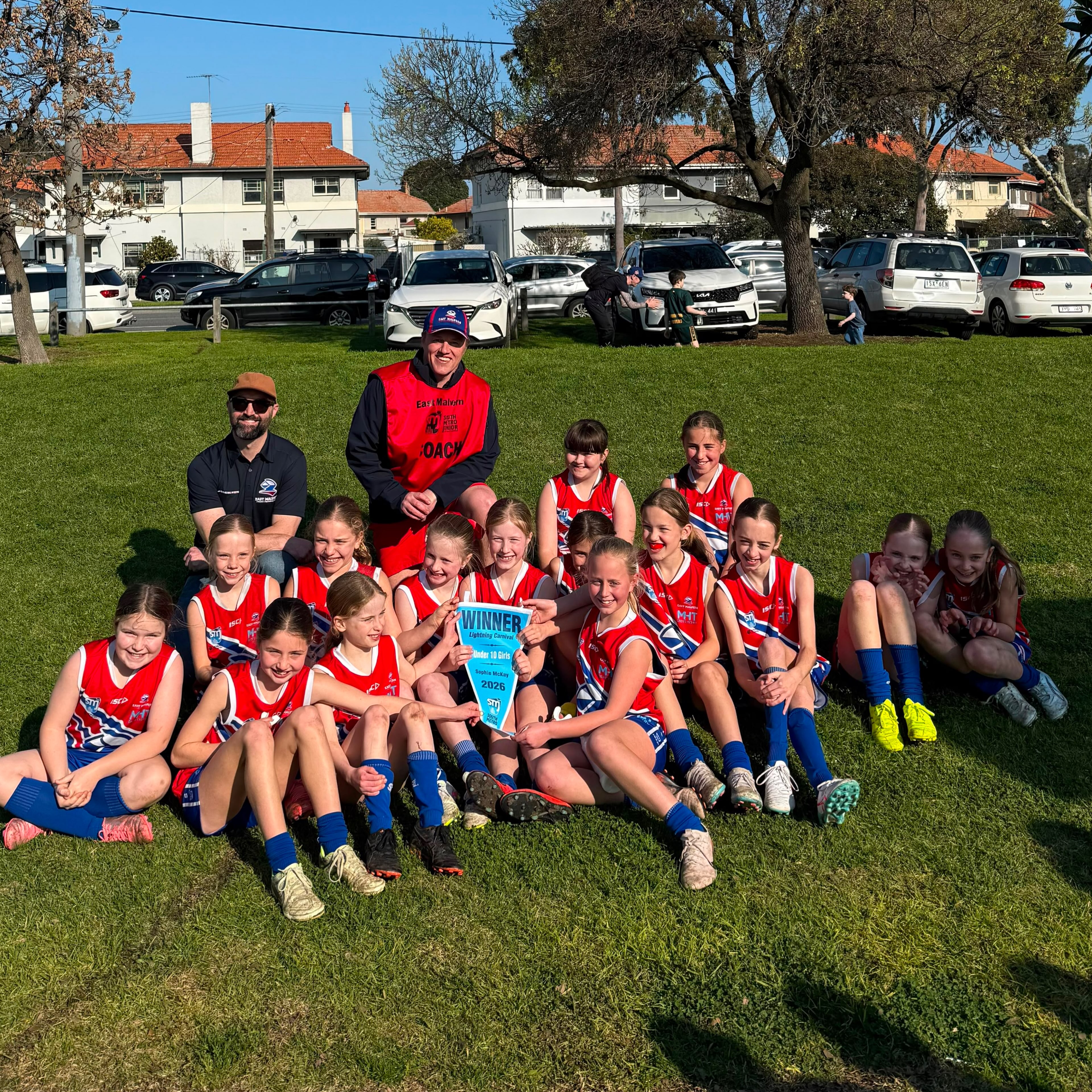 🏆 **Congratulations to the U10 Girls Laing Team!** 🏆
Big cheers to our U10 Girls Laing team for winning the U10 Pennant at today’s Lightning Carnival! 🌩️⚡ What a fantastic show of talent and teamwork! 🎉
Parents, your support has been crucial. Let’s keep this momentum for an amazing 2027 season! 🏈
Get ready for more fun and success on the field. Go Laing! 💪🎈
#eastmalvernknights #goknights #onceaknightalwaysaknight