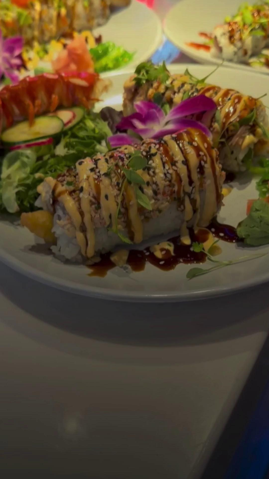 Your next sushi craving starts here. 🍣✨ Fresh, bold and made to impress—come discover your new favorite signature roll at Izzy’s.
Which one are you ordering first?
#IzzysFishAndOyster #FortMyersEats #SushiNight #FortMyersFoodie