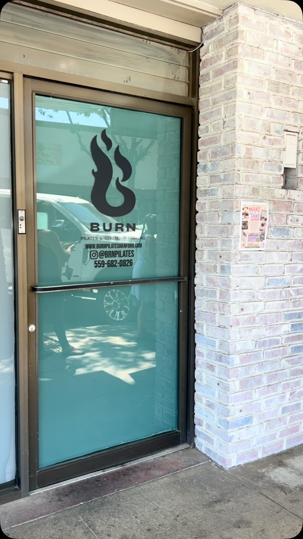 Thank you @brnpilates for hosting an amazing afternoon supporting women’s health! We had a powerhouse line up of speakers including @_alignedwithalona talking about strength training in menopause and @kristafeagansnutrition discussing the importance of nutrition for hormone regulation and how to ease the transition to menopause. I always love talking all things pelvic health in the community! Thank you everyone who joined today, it was such a success! Looking forward to many more 🎉#pelvichealth #womenshealth #menopause