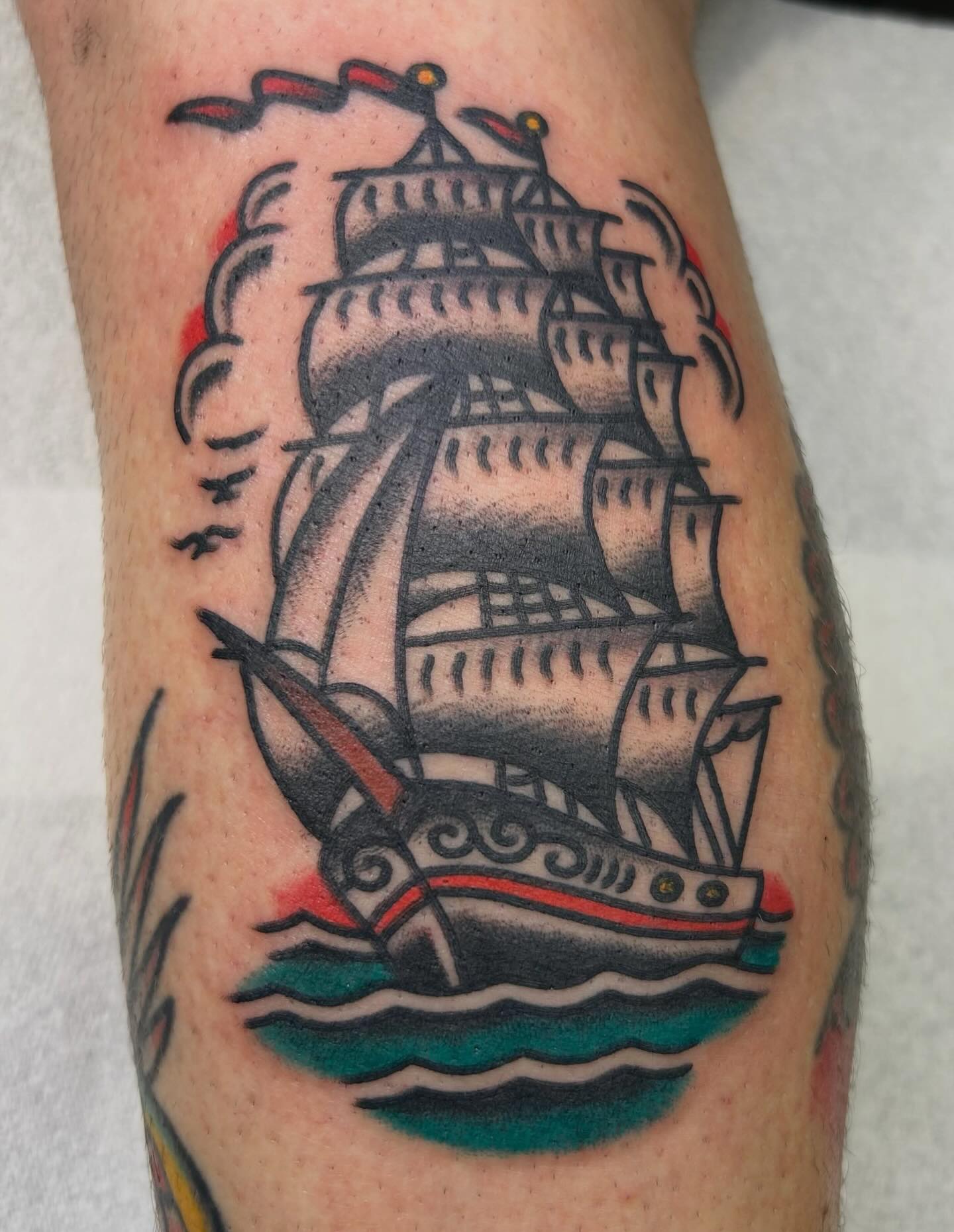 Tattoos in colour by @craddocktattoo
Only a couple of months before we shut so make sure to grab one off Jacob before we go!
For bookings:
Call ☎️ 03 9521 1202
Email 📧 info@chapeltattoo.com
.
.
.
.
#blackandgreytattoo #colourtattoo #finelinetattoo
#chapeltattoo #chapelstreet #chapelprecinct #melbournetattoo #tattoos
#tradtattoo #traditionaltattoo #tattoo_artwork #tattoosofinstagram #flashtattoo #flashworkers #oldlines #tradworkers #instatattoo #topclasstattoo #visitmelbourne #cleantattoos #blackwork #tattooflash #boldwillhold #austrad #classictattoo