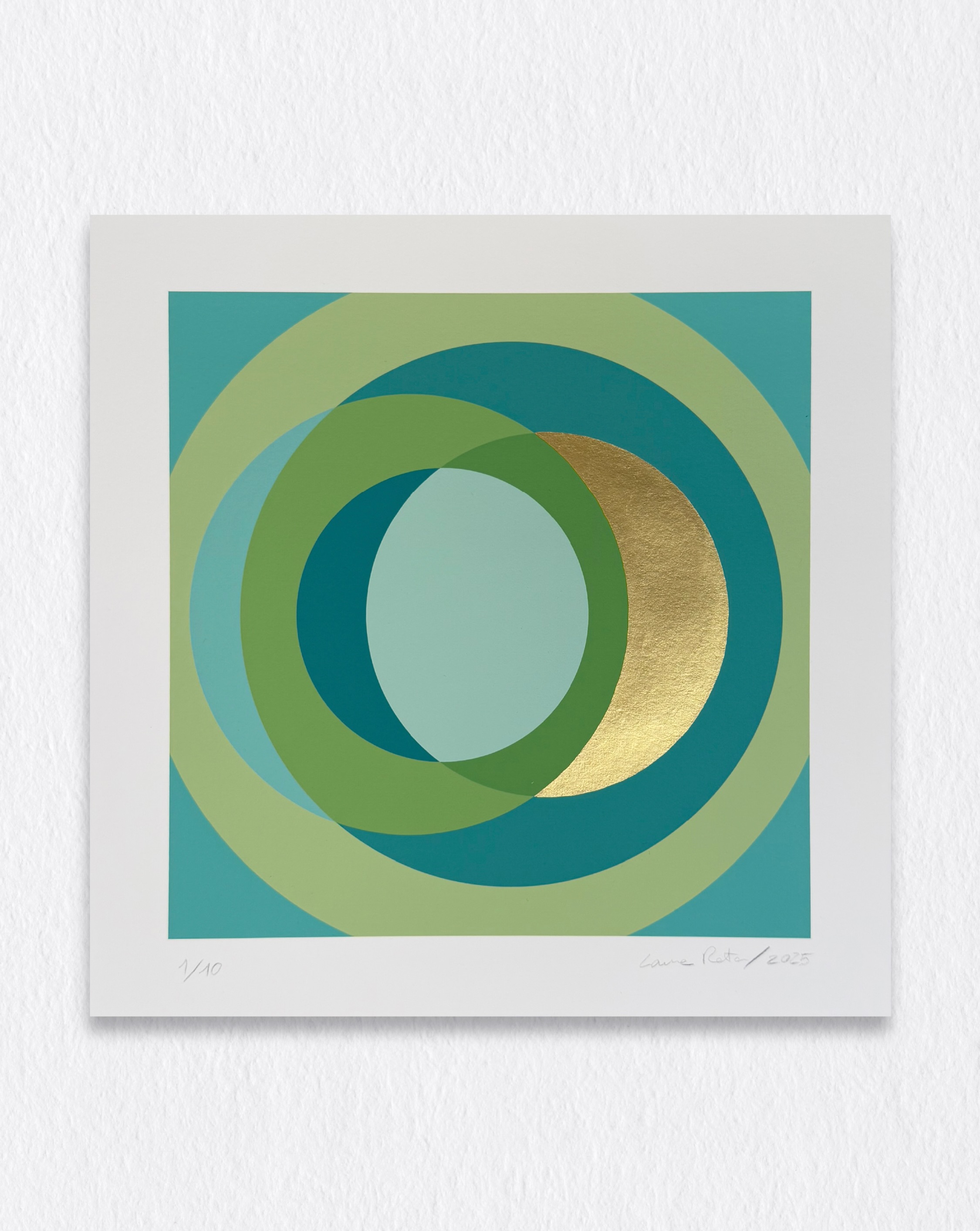 I was trying to paint a memory. I think this one landed.
Turquoise green
Mixed media — Giclée print, hand-painted acrylic gold
Artwork size 24x24 cm. on 30x30 cm. paper size
Edition of 10 — 3 remaining
A print is supposed to be the easy version. Mine isn’t. Every gold detail is painted by hand, one piece at a time. Ten were made. Only 3 remain.
#laurarotaart #circlesofjoy #circlesofjoyart