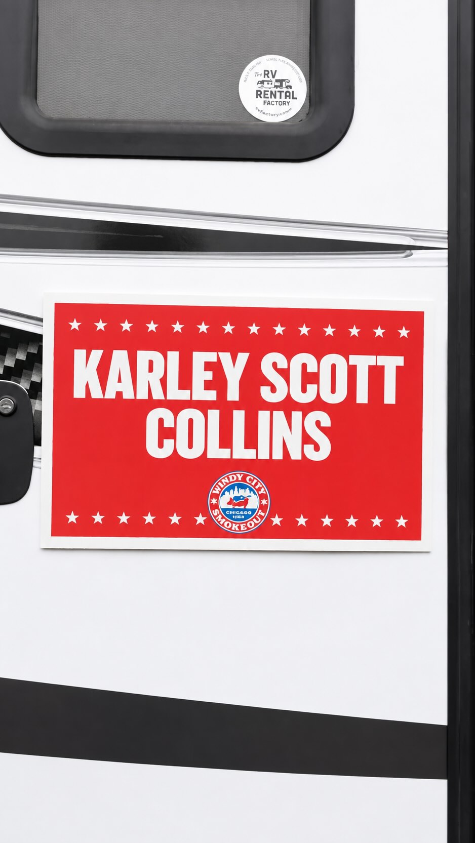 We’re in a Walgreens ad?! Is this real life 😧 @walgreens @bustle @windycitysmokeout @karleyscottcollins #rvlife #windycitysmokeout #countryconcerts