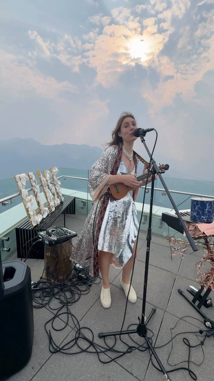 The Ethereal Experience✨Canadian musician Elise Boulanger and Banff Gondola unite to amplify nature and music at Sunset Festival, where soaring vocals meet mountain skies and every note feels like magic