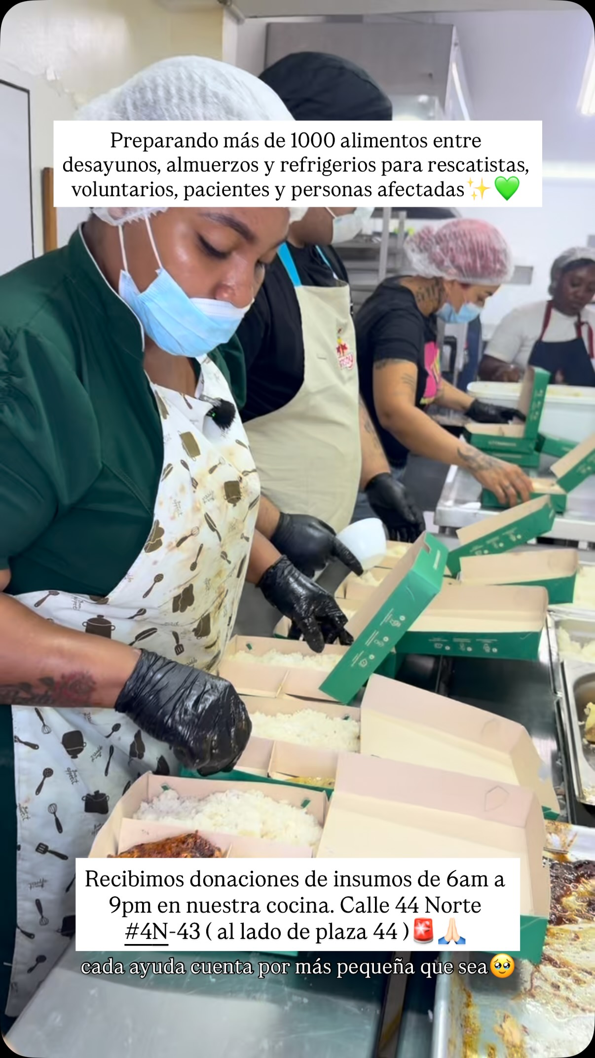 Más de 6.000 comidas entregadas!🥹❤️🩹 entre desayunos almuerzos y refrigerios desde el Martes✨
Todo ha sido posible gracias a ustedes, a cada persona, cada empresa, que ha aportado su granito de arena ya sea donando o apoyándonos en cocina, en empaque y con entregas!🙌🏻💚
Seguimos recibiendo donaciones, estamos en Calle 44 Norte #4N-43 ( al lado de plaza 44 ) recibiéndoles de 6am a 9pm📍