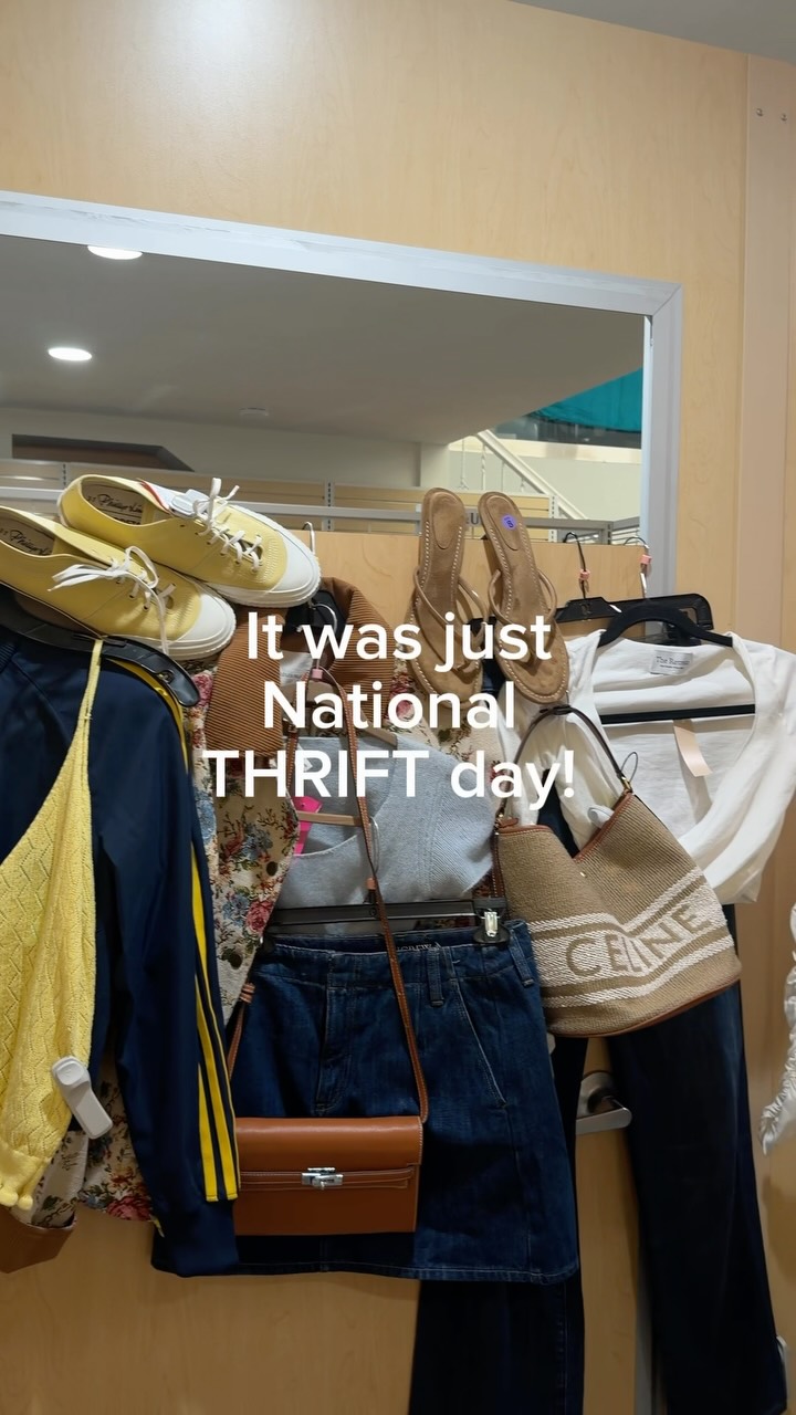 National thrift day = BEST day!
#thrift #consignment #westwood #nationalthriftday #hiddengemsla
