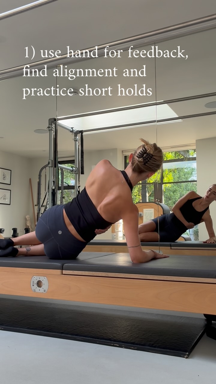 Tuesday Topics (on a Thursday 🤦🏼♀️): Building up to Side Planks 🧱
1) practice short holds without lifting, use your hands for feedback ✋
2) hold for longer and add a hand behind your head or in a T shape for a challenge 🙆♀️
3) hover into side plank, keeping length on both sides of waist - only hold as long as you feel strong and lower down whilst you still have control 💪
Bonus tip: look down towards the floor if you start to feel “necky”
Let me know if this works for you ❤️
⬆️ Book or find out more via the link in bio
💌 Send me a DM or email anytime
#curvyspinemagic #pilatesforscoliosis #scoliosisexercise #scoliosispilates #thescoliosispilatesclass
