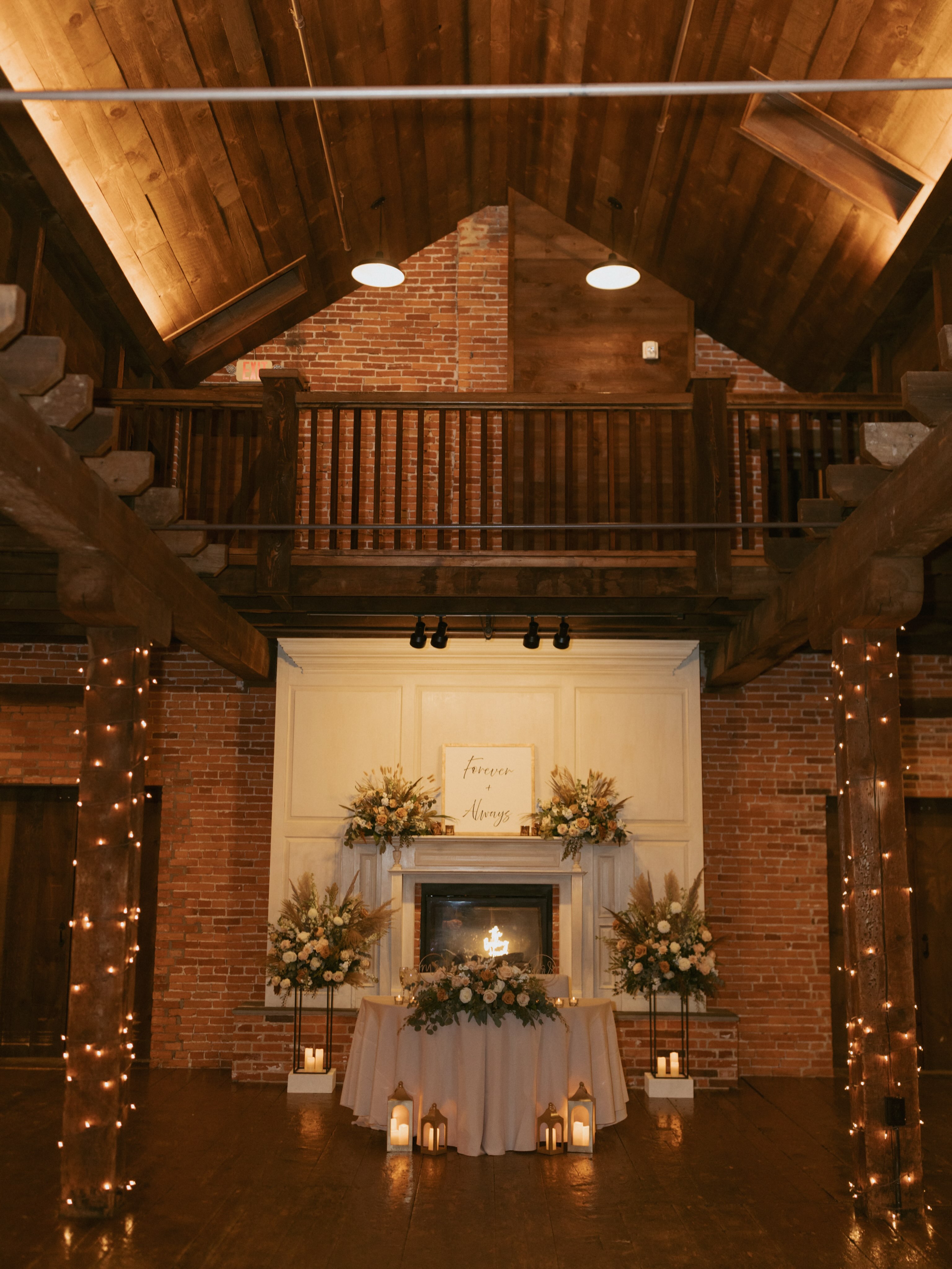 You’re gonna wanna save these fall dinner details 🤍 I know I know, it’s still August, butttttt we love a cozy fall reception in the Rizzardi Room 🍂 And Cassidy & Drew’s wedding was everything & more! Keep swiping for their cutie seating chart display 👀
C&D’s Wedding Details:
Photographer: @keziah.renee
Coordinator: @aalearayy with @thebookinghouse
Florist: @erikasflowerbar
Caterer: @michaelscatering
Desserts: @lancastercupcake
DJ: Al’s Fun Photobooth & DJ
Hair: @brittanylynnbeauty
Makeup: @makeupbybreannaalexandra
Couple: @cassr186 & @just_drew95