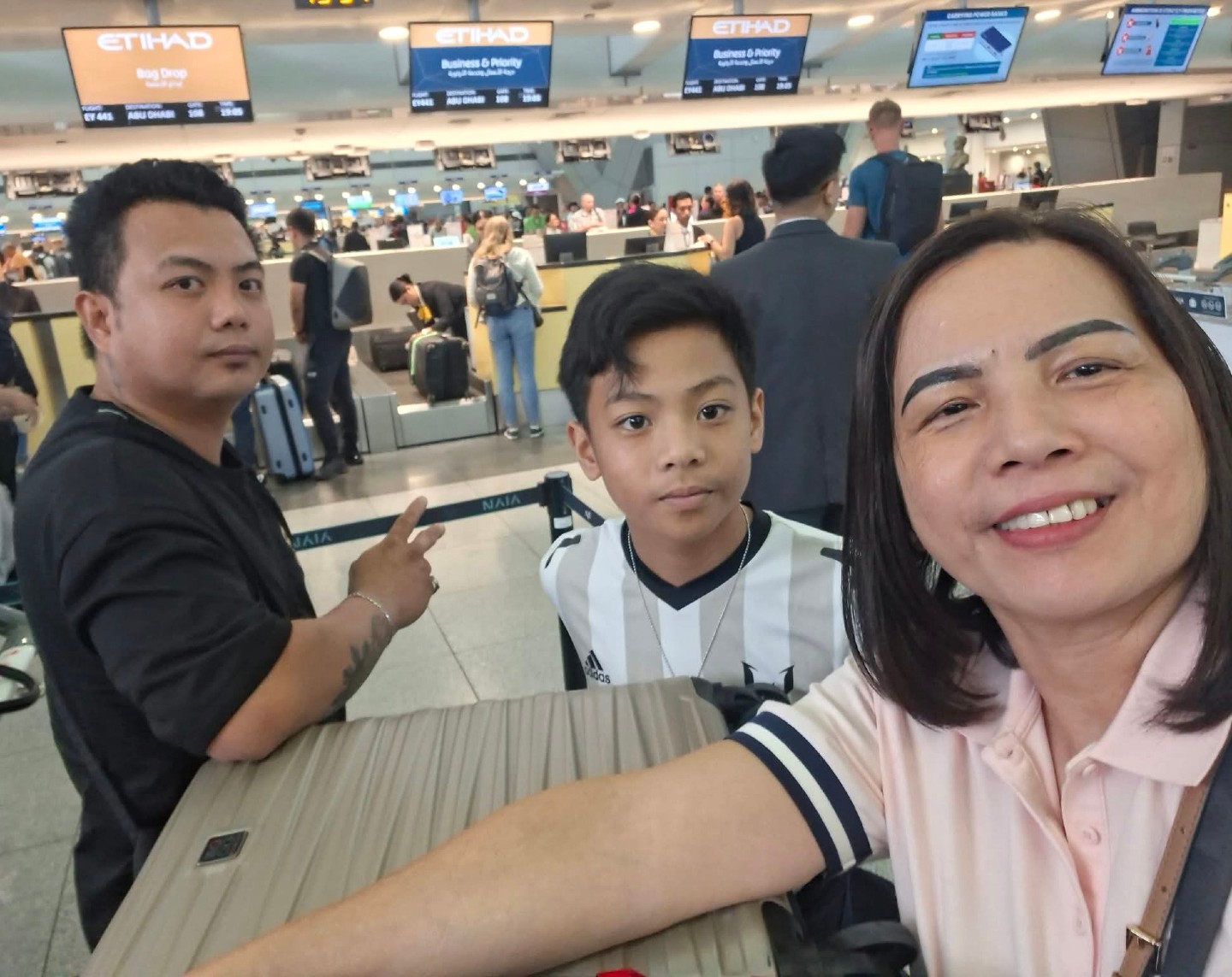 Bound for Malaga! ✈️🇪🇸 We hope you had an amazing time with your loved ones in The Philippines, Fernandez Family! We are looking forward to offering you our services in the future!
- - - - - - - - - - - - - - - - - - - - - - - - ✈︎
📨 Messenger: m.me/karatours.es
📲 WhatsApp: wa.me/34629510105
📍 Avda. Oriental, Plaza Juan Macias, 29670 San Pedro Alcantara, Marbella, Málaga
🗺️ https://maps.app.goo.gl/VNcYiKrY3GhUwbnL8
