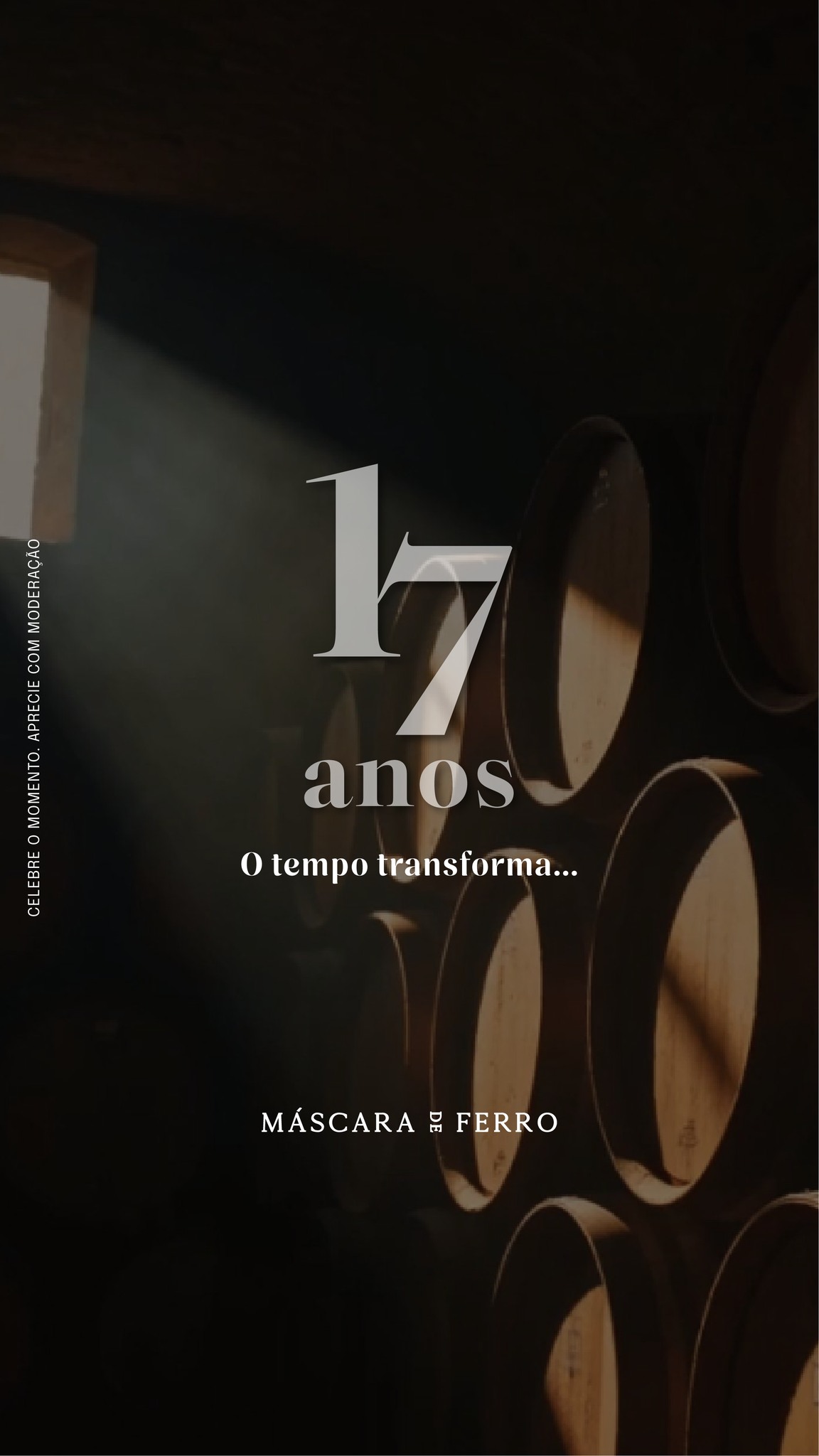 O tempo não mede apenas os anos.
É ele quem molda a terra, acompanha cada safra, transforma a uva em vinho e faz dos encontros lembranças que permanecem.
Na Máscara de Ferro, aprendemos que respeitar o tempo é respeitar cada etapa da jornada. É compreender que as melhores experiências não acontecem por acaso, mas são construídas com dedicação, autenticidade e propósito.
Hoje celebramos mais um capítulo da nossa história. E, acima de tudo, brindamos a todos que fazem parte dela.
Porque algumas histórias são escritas pelo tempo. E outras ganham significado em cada taça compartilhada.
#MascaraDeFerro #Aniversario #VinhosBrasileiros #ValeDosVinhedos #WineLifestyle #Brinde