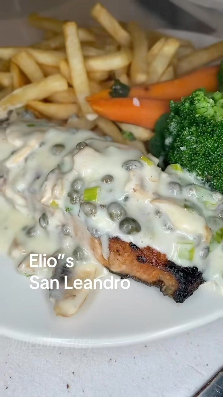 Elios family restaurant breakfast anytime you want it a variety of flavors and seasons. @eliosdining #SanLeandro #SanLeandroEats @sanleandroeats @sanleandrovibe @sanleandropd