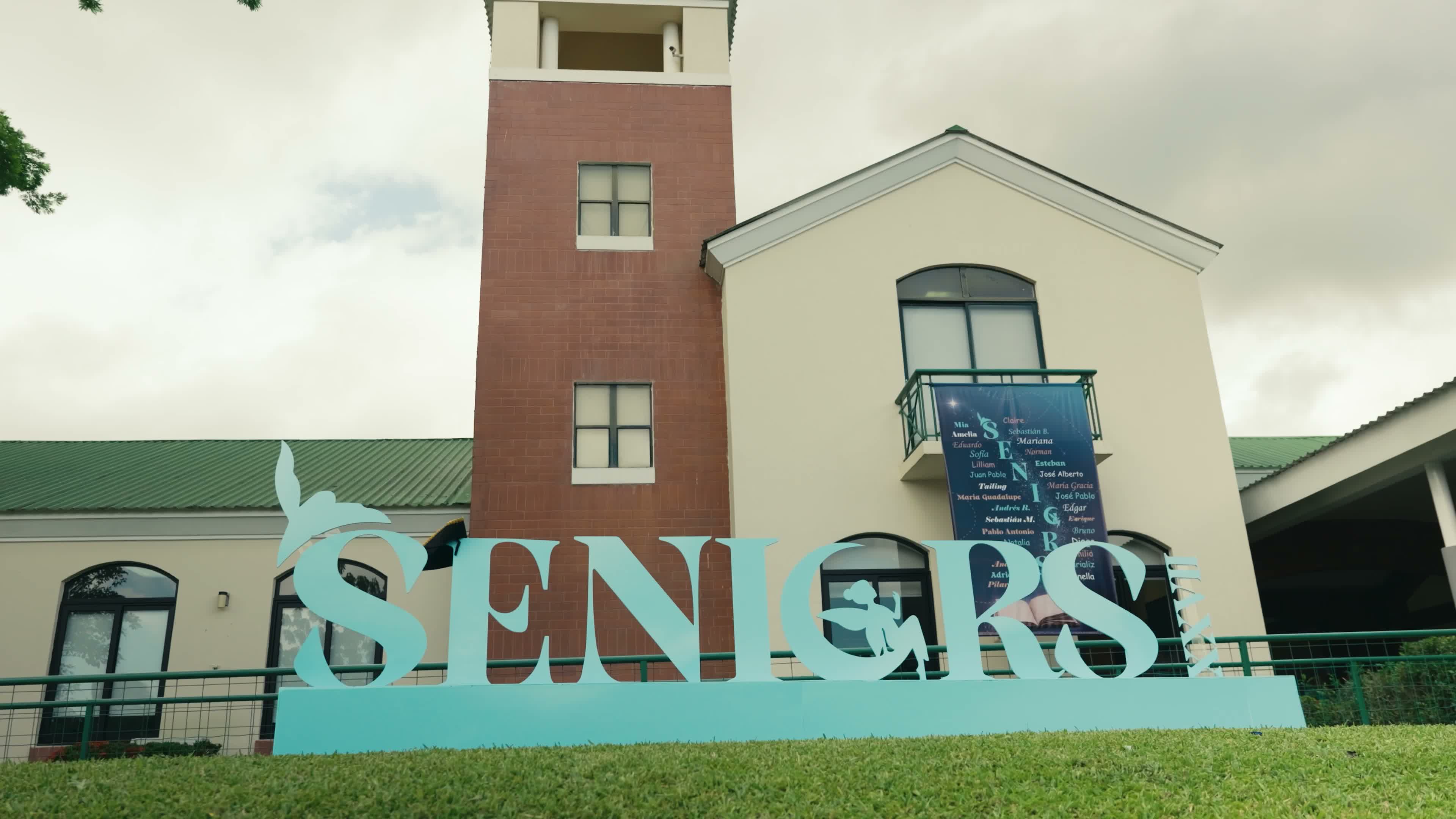We thank our Senior Parents for sharing this video of the Class of 2027’s last first day of school at CSA! #Classof2027 #GoDolphins