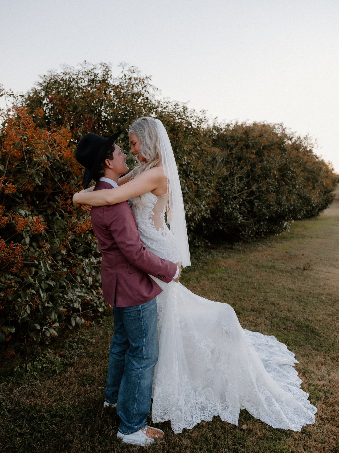 Cheers to the Mackens! 🥂🤍
Ready To Celebrate Your Own Love Story? We'd Love To Show You Around!
Call Leah || 979.200.9555
#DoubleCreekCrossing #TexasWeddingVenue #WeddingInspiration #RusticElegance #RealTexasWeddings
Double Creek Crossing is a family-owned wedding venue in Caldwell, Texas, serving couples across Central Texas, College Station, Aggieland, Houston, Austin, and the Dallas-Fort Worth area. With beautiful indoor and outdoor ceremony spaces, scenic reception areas, and thoughtful amenities, Double Creek Crossing provides the perfect setting for timeless weddings and unforgettable celebrations.