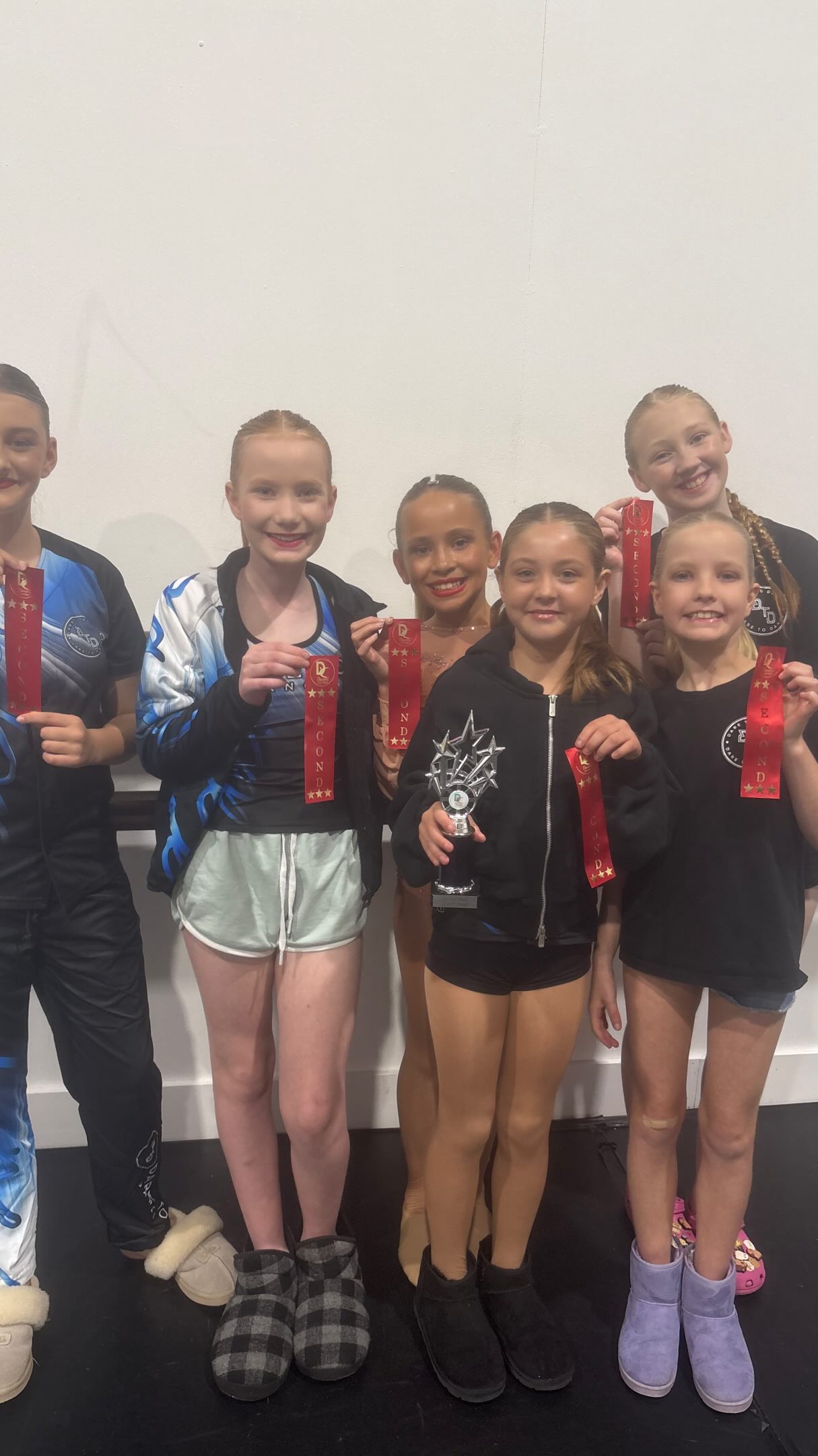 So proud of this dance, these gorgeous dancers placed 2nd out of 9!! They absolutely smashed it💝🥹🙌
🏠 @dancersconnect2026
#dance #dancestudio #dancecomp #dancecompetition #danceeisteddfod
