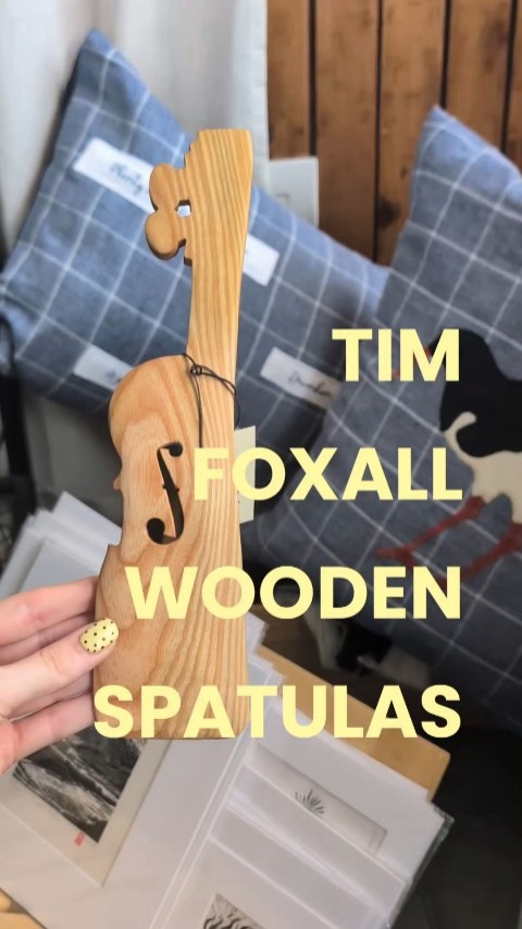 It's MOK Fest week! π»πͺπΈ We have some musically inspired hardwood spatulas from Tim Foxall, with many more designs! These unique spatulas are handmade in Northumberland from locally sourced hardwoods and are the ecological alternative to plastic and metal utensils. πͺ΅
#shopsmall #campbeltown #shopsmallbusinessesuk #shoplocal #giftideas