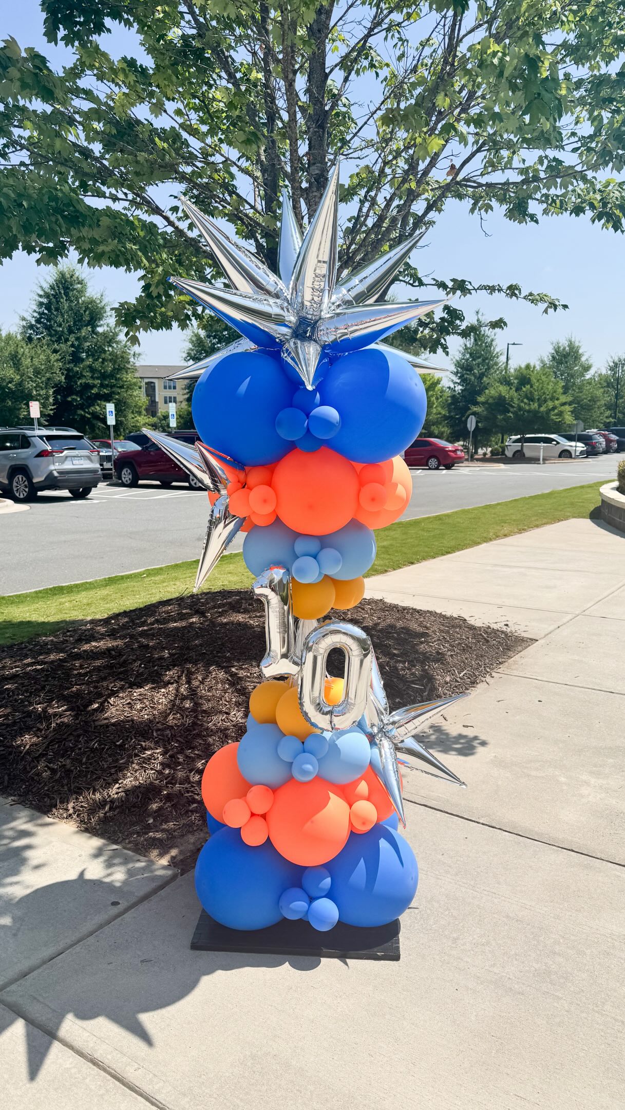 We love working with the team at @elevationballantyne and were honored to be asked to help celebrate their 10 year anniversary! 🥳🙌
To bring some exciting pops of color to their space, we installed fun firework balloon bursts to the kids area along with themed columns along the front walk way on both sides to encourage members to join the fun around the corner! What a great time!
Ready to enhance the space at your next event and take it to the next level? DM us and let’s plan it out!
#balloondecor #charlottenc #lakenorman #eventdecoration