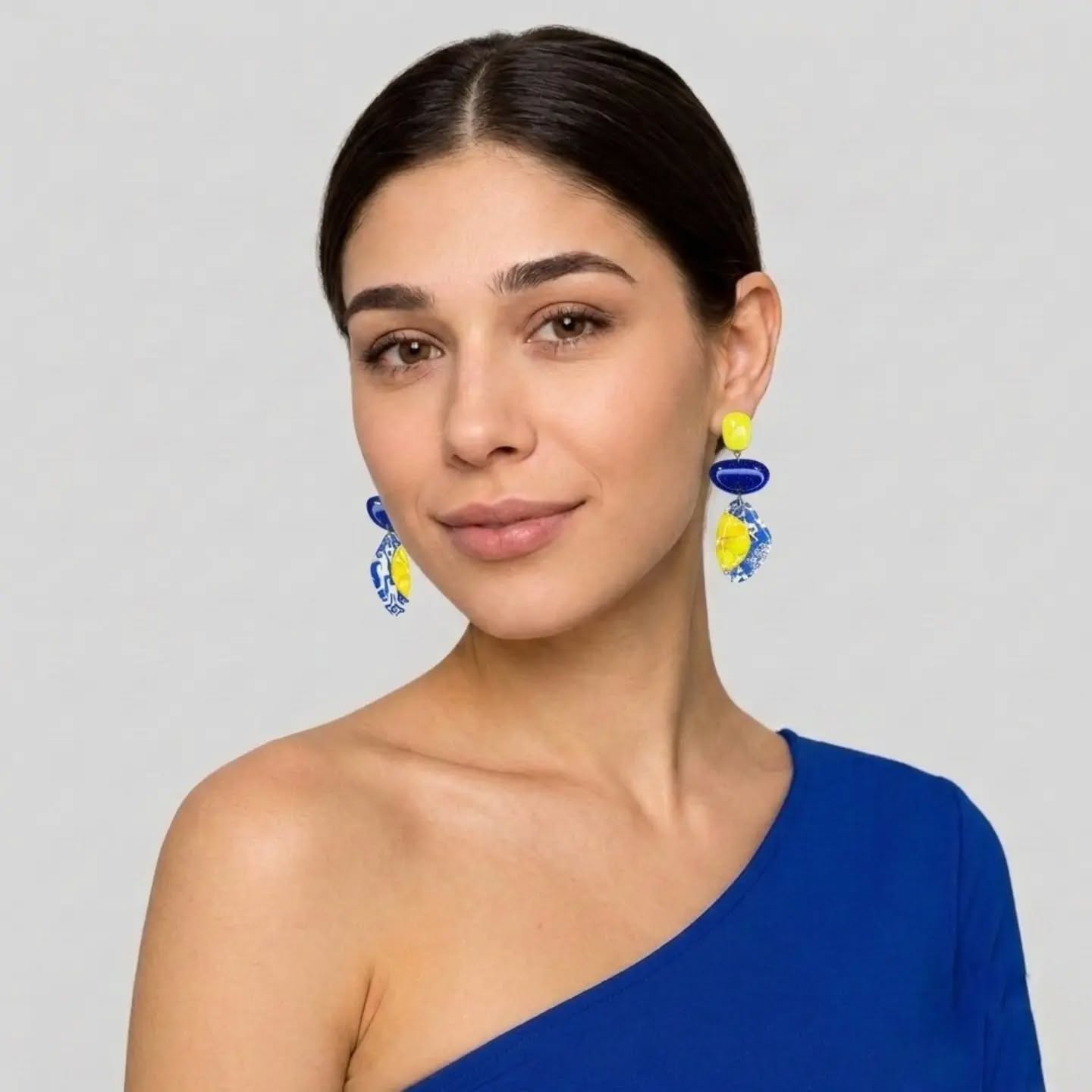 💥 Elindult a NYÁRI AKCIÓ a webshopban is 💥
25% kedvezmény minden teljes áras ékszerre a NYAR25 kuponkóddal.
Az akció érvényes a @prizmadesignerstore
-ban és a @canaanconceptbeautystore -ban is.
💥 SUMMER SALE 💥
Enjoy 25% off on all full-price jewelry with code SUMMER25 or NYAR25.
www.moonojewelry.com