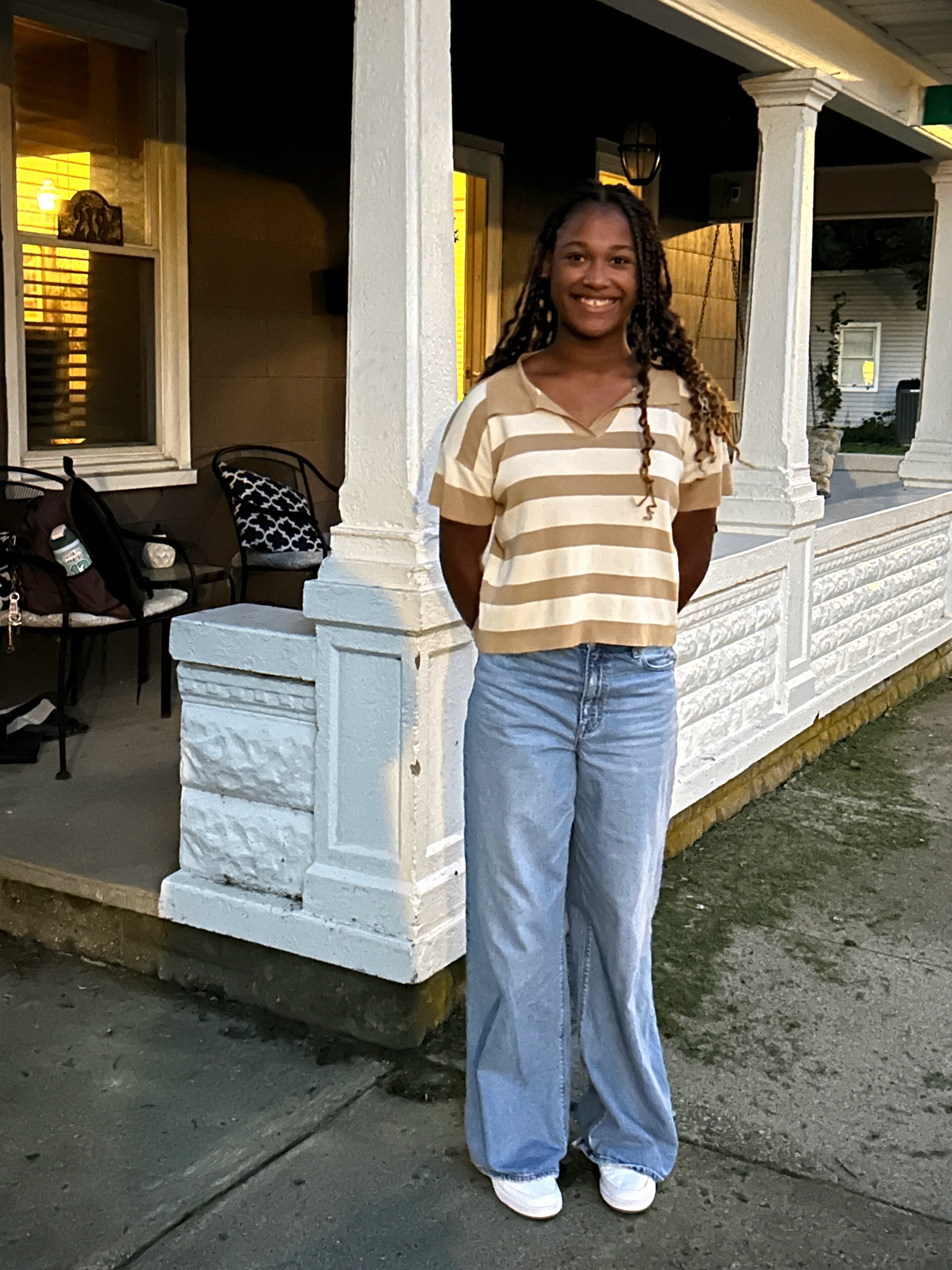 First day of junior year! Well, technically the first day was Monday because this girl is in almost all college classes this year. 🩷